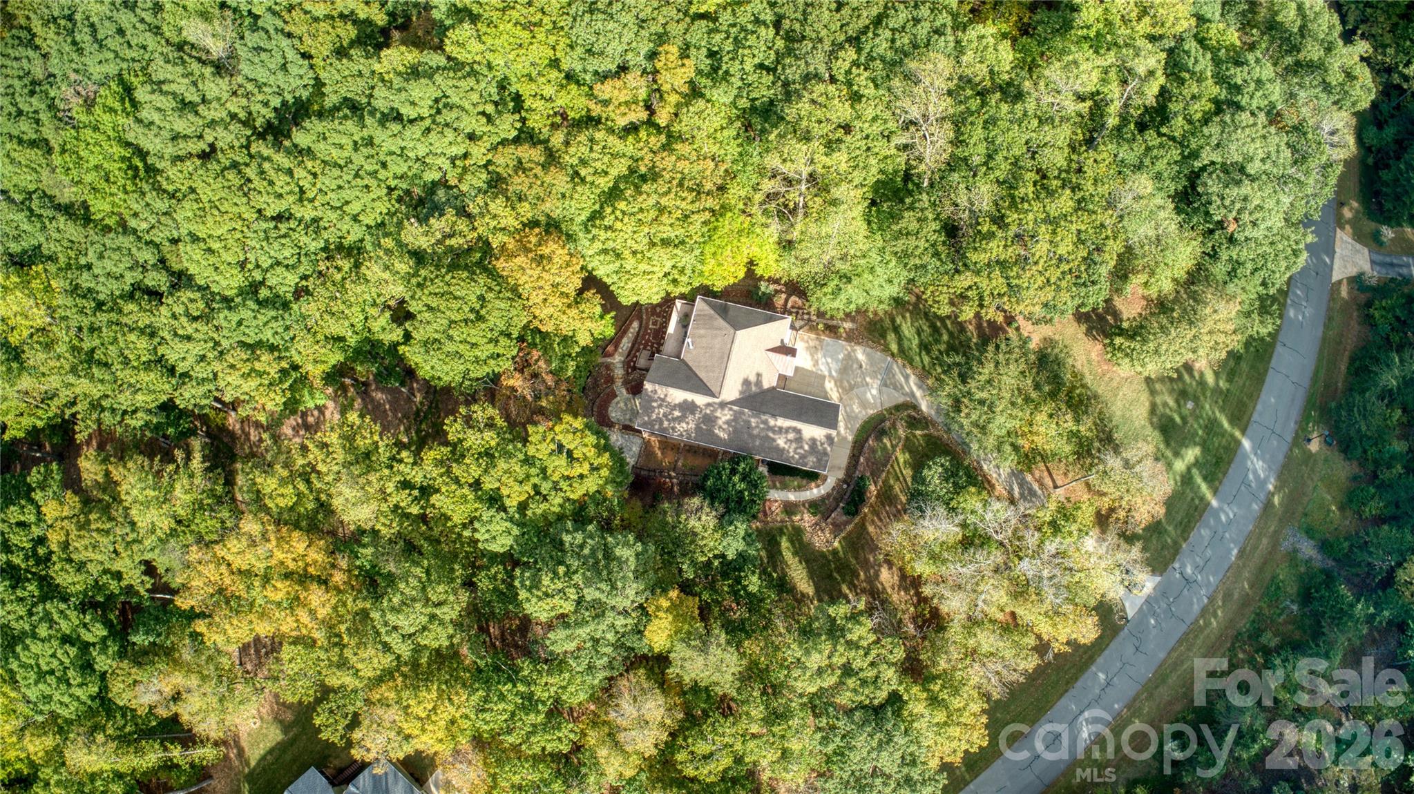 906 Rocky Cove Lane Property Photo 8