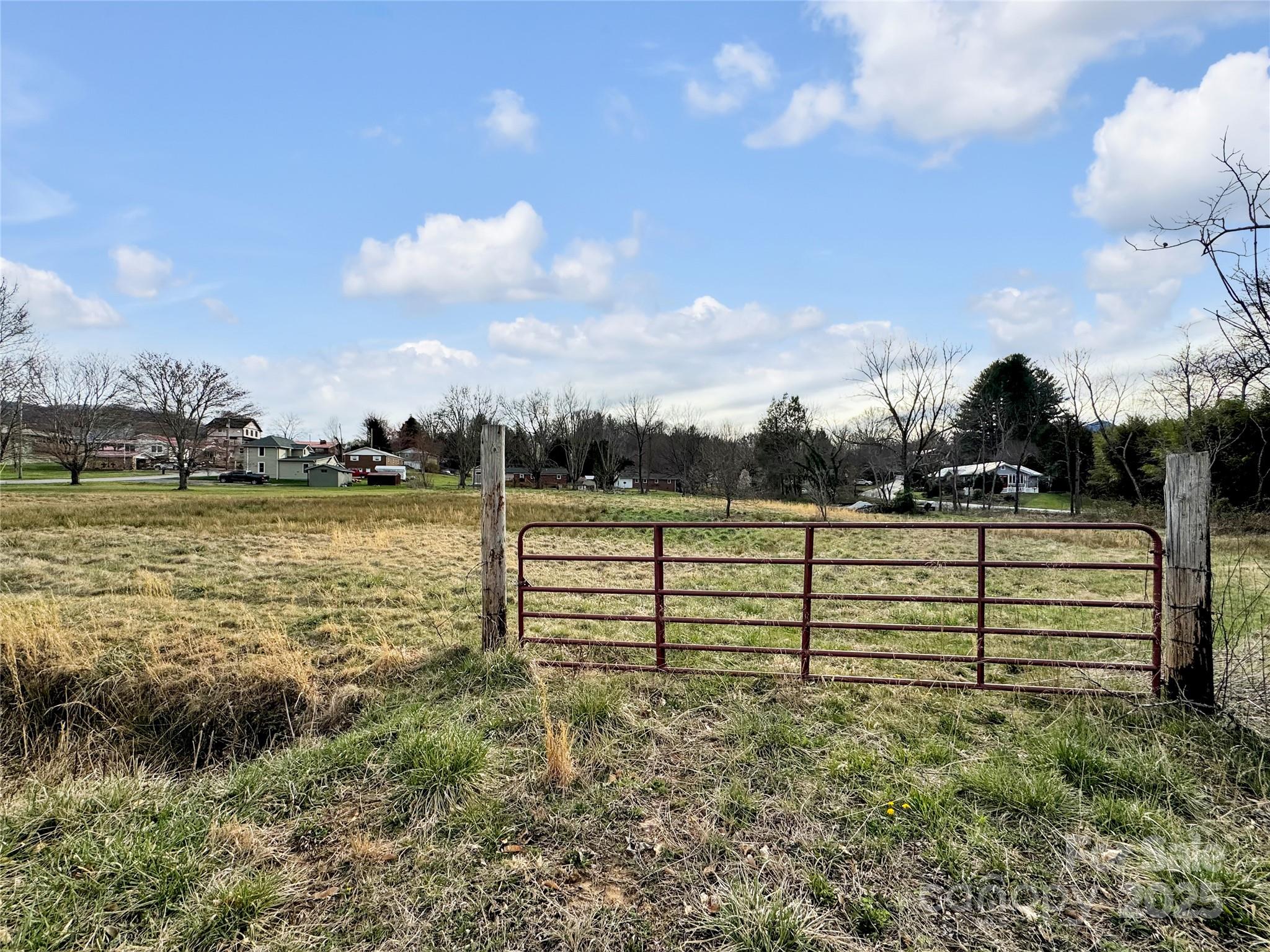 00 Oakdale Road 2 Property Photo 19
