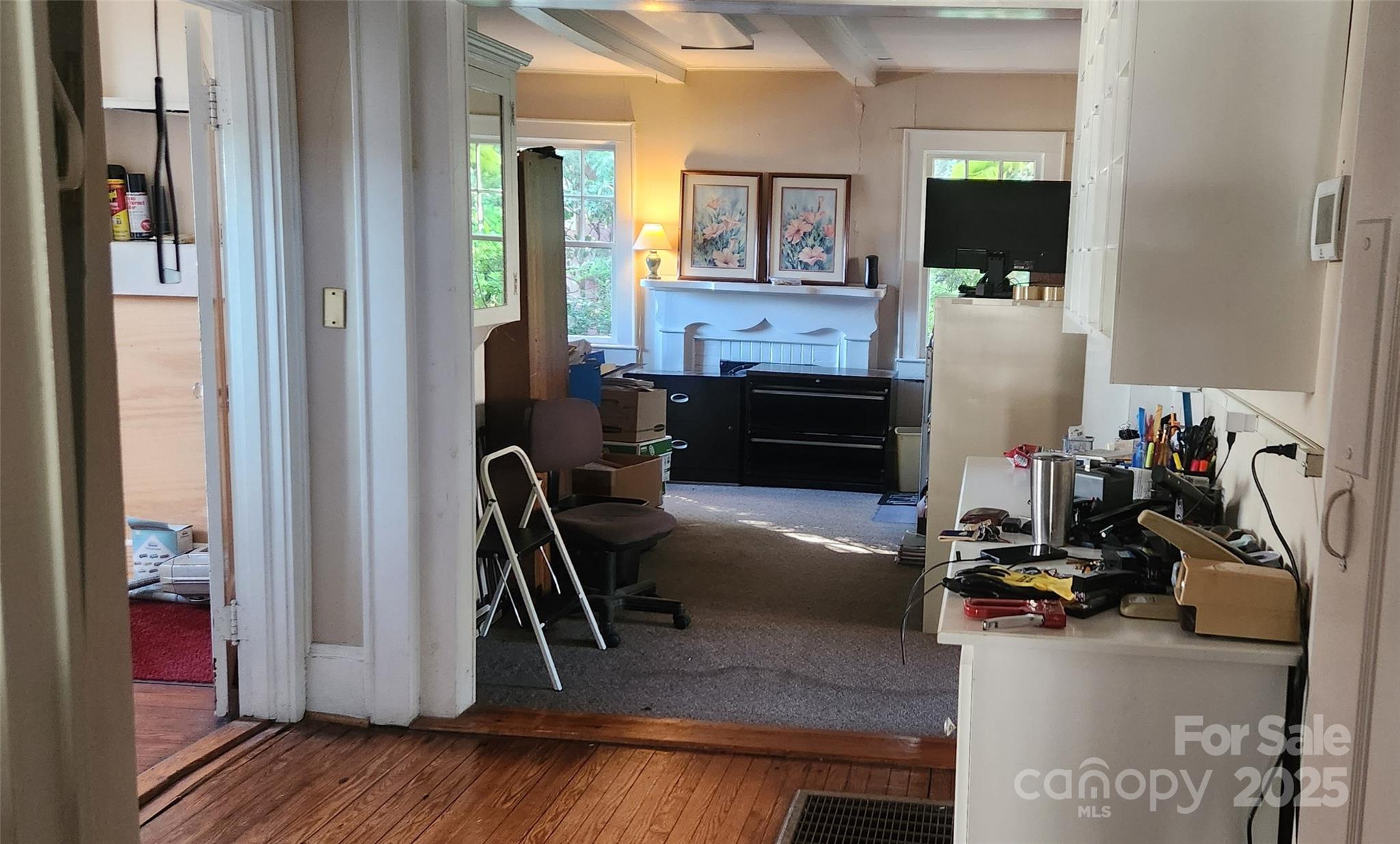 303 W Trade Street Property Photo 16