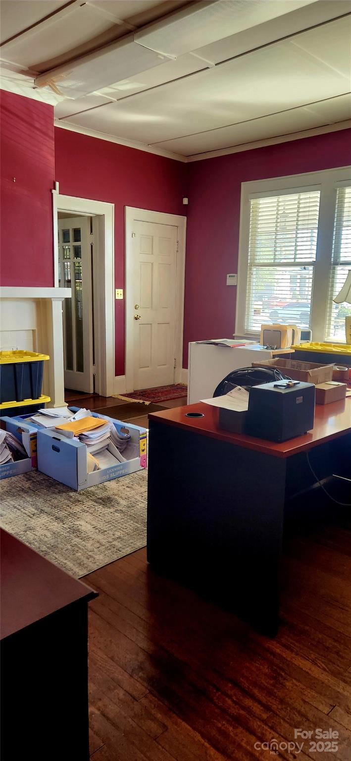 303 W Trade Street Property Photo 25