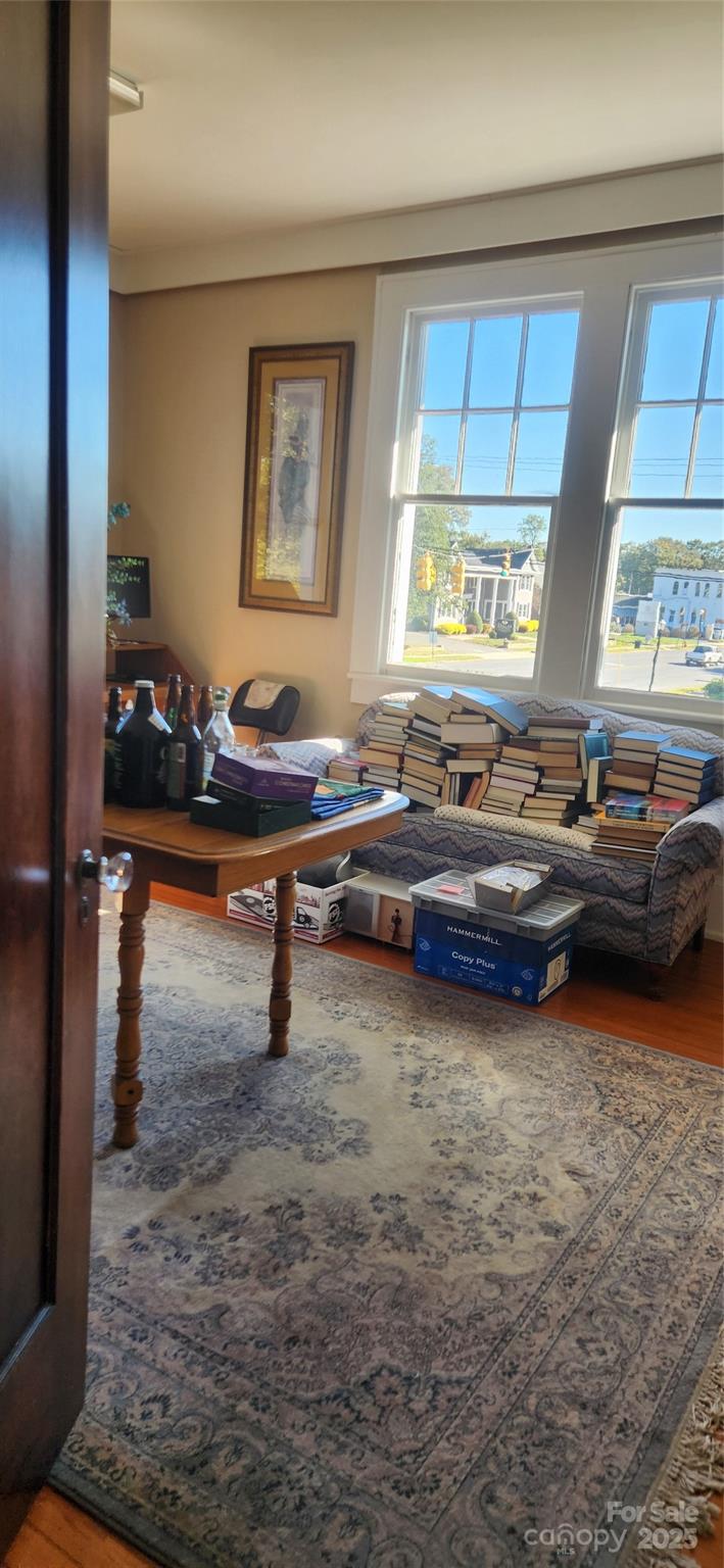 303 W Trade Street Property Photo 27