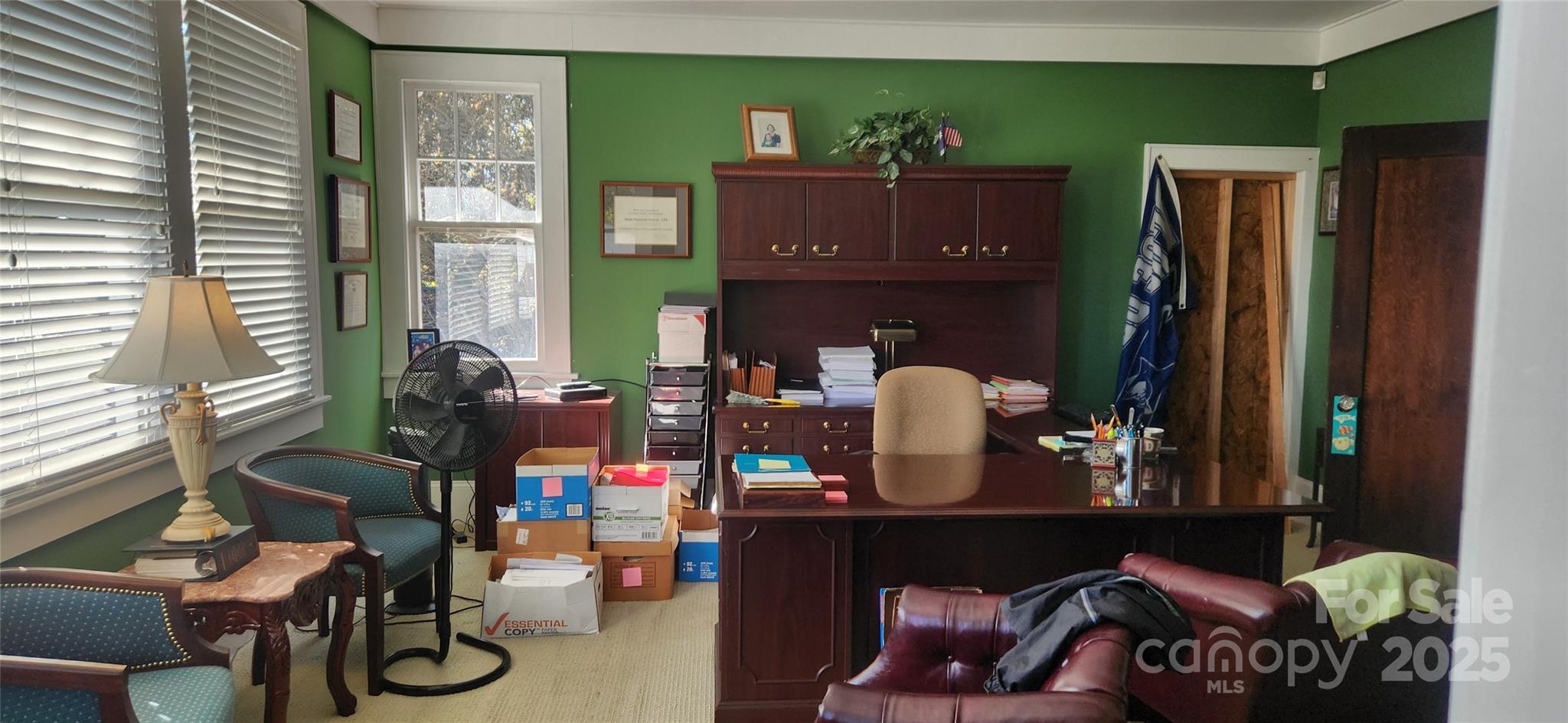 303 W Trade Street Property Photo 29