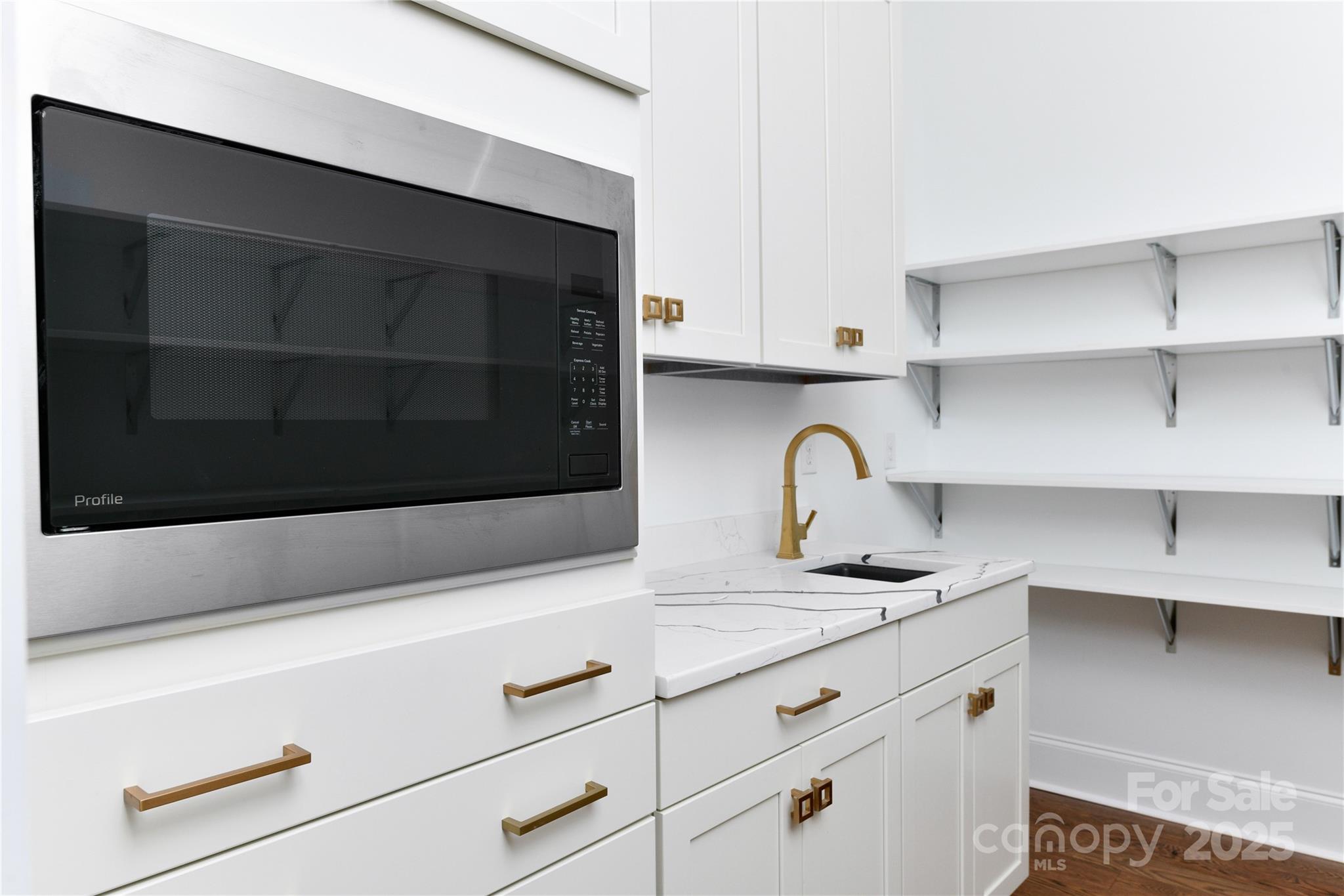 3874 Hickory Highway Property Photo 12