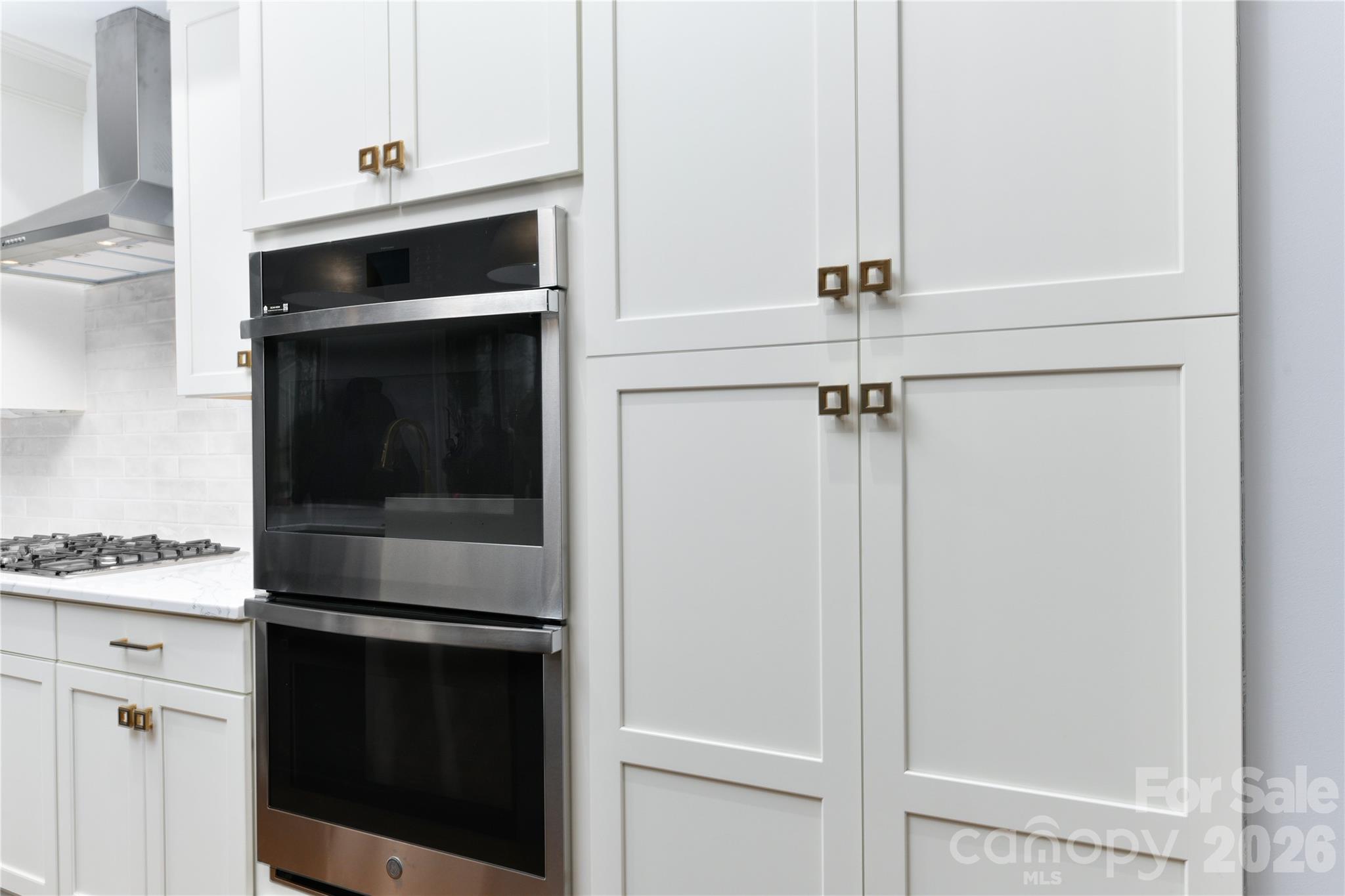 3874 Hickory Highway Property Photo 14