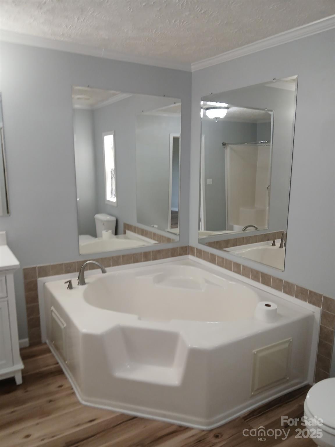 218 Muldoon Lane Property Photo 6