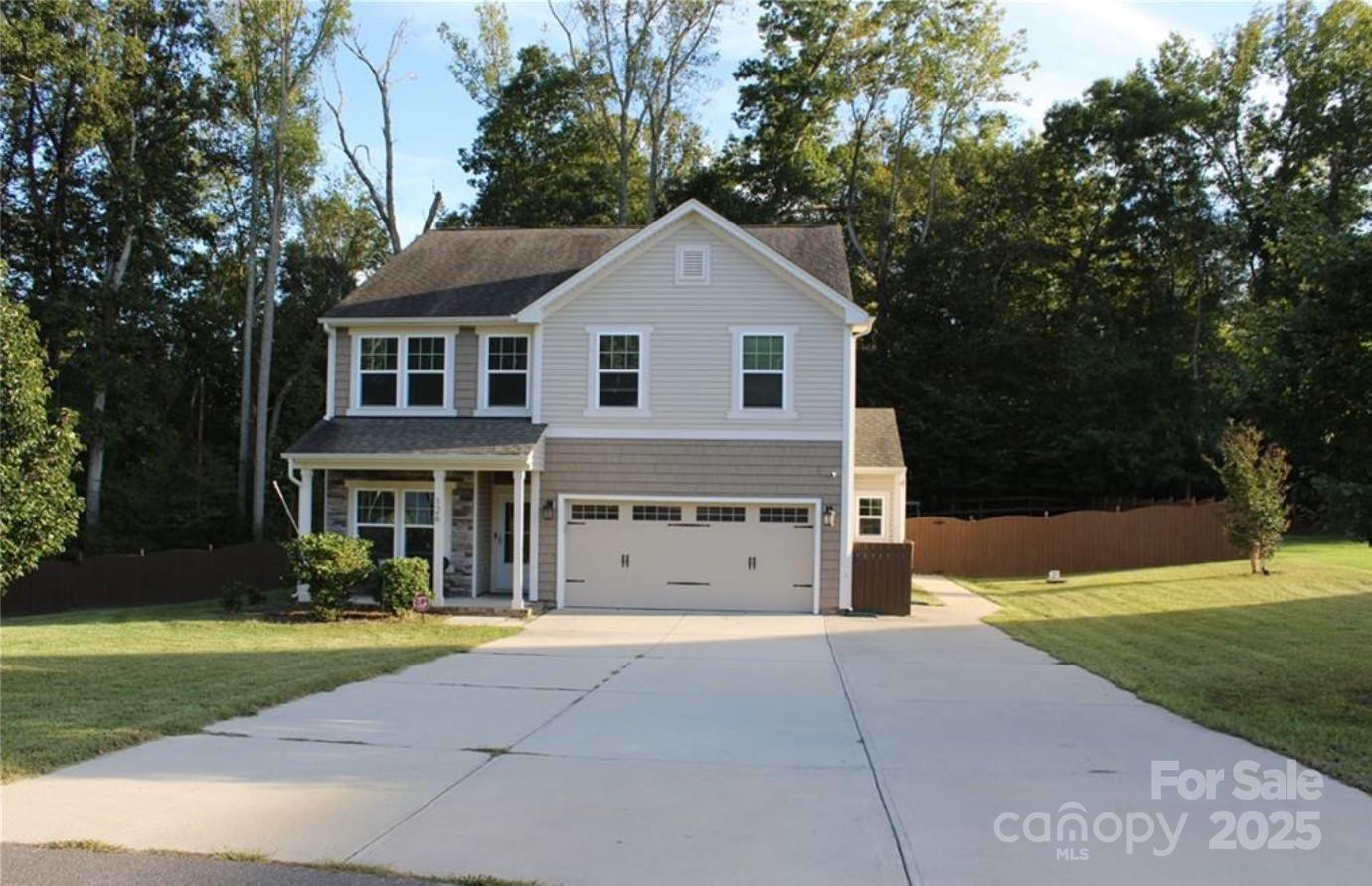 126 Crestwood Court Property Photo 1