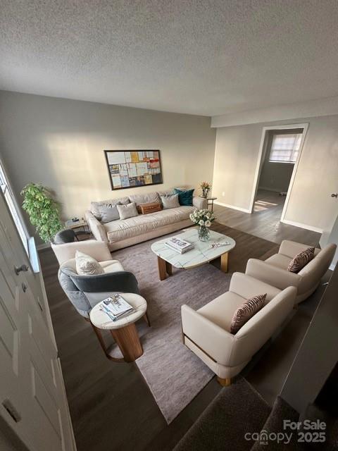 227 W Glendale Avenue Property Photo 1