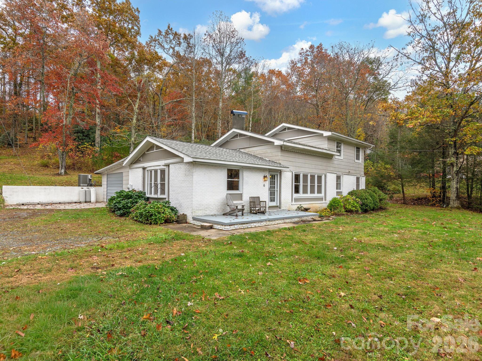 6 Star Berry Lane Property Photo 1