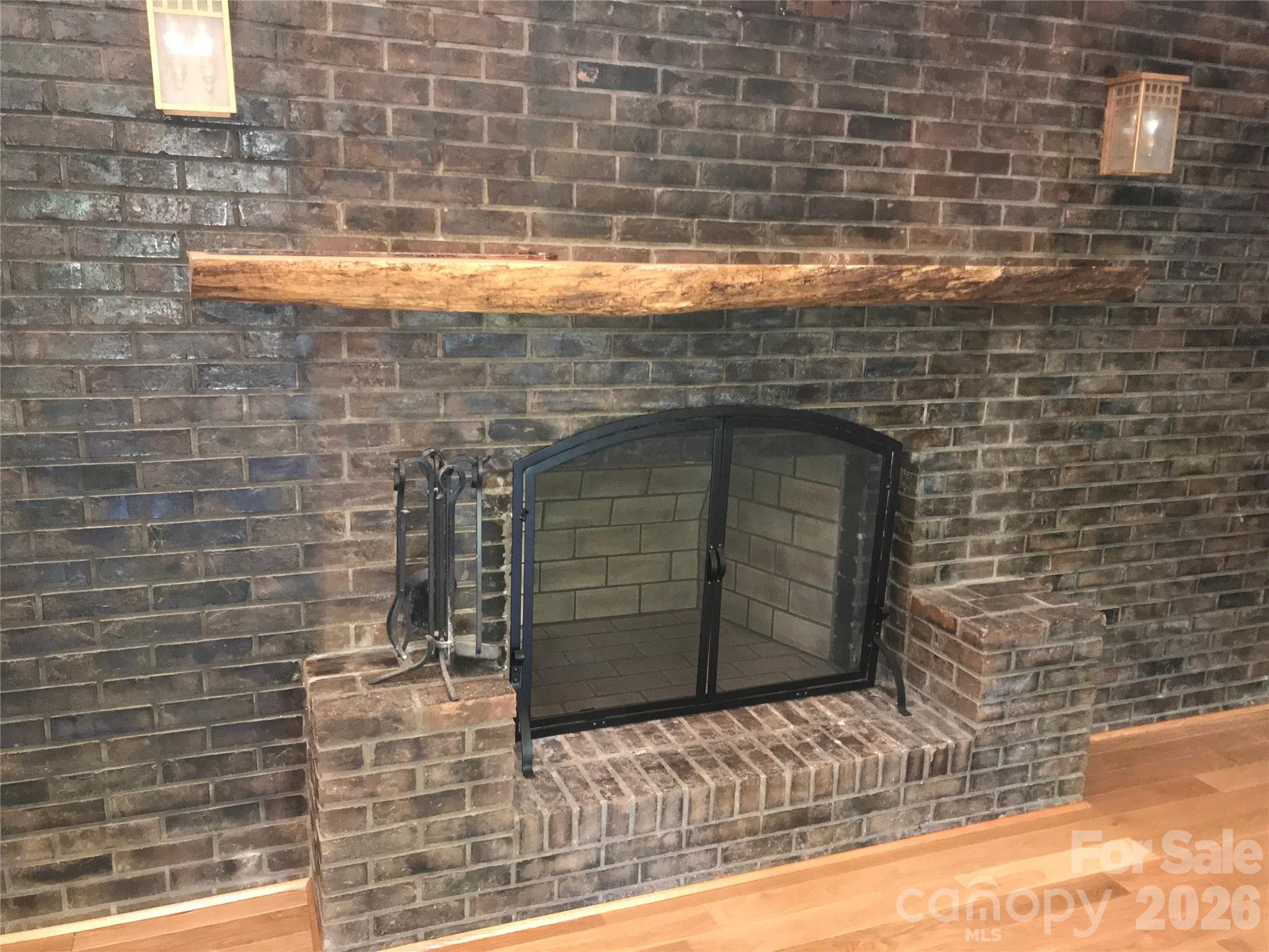 6 Star Berry Lane Property Photo 6