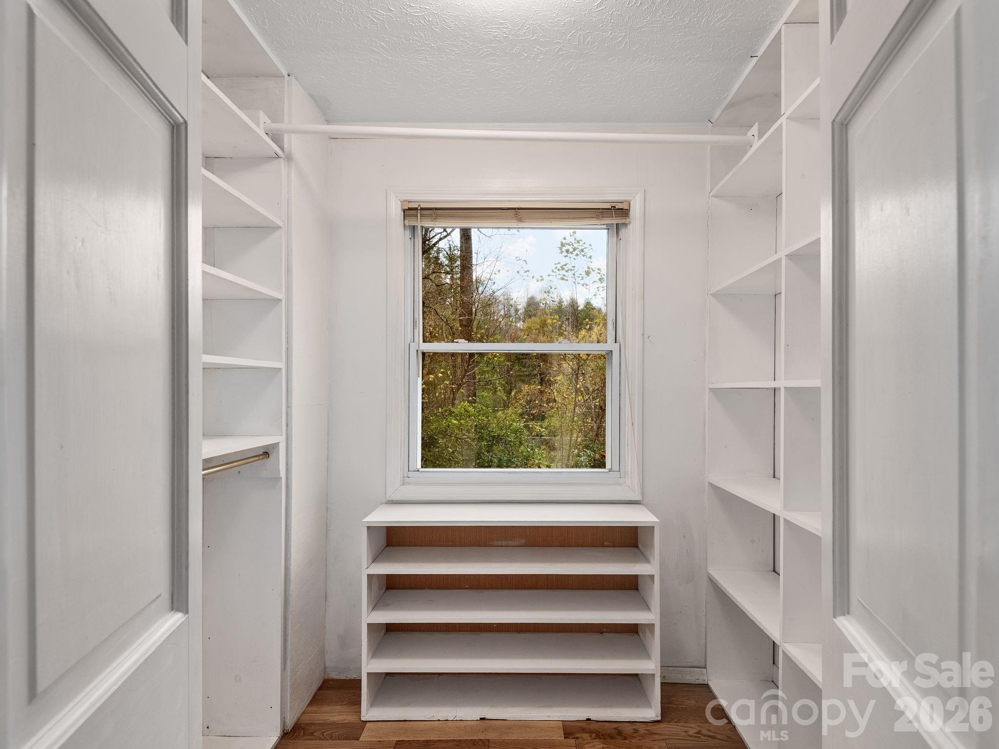 6 Star Berry Lane Property Photo 17