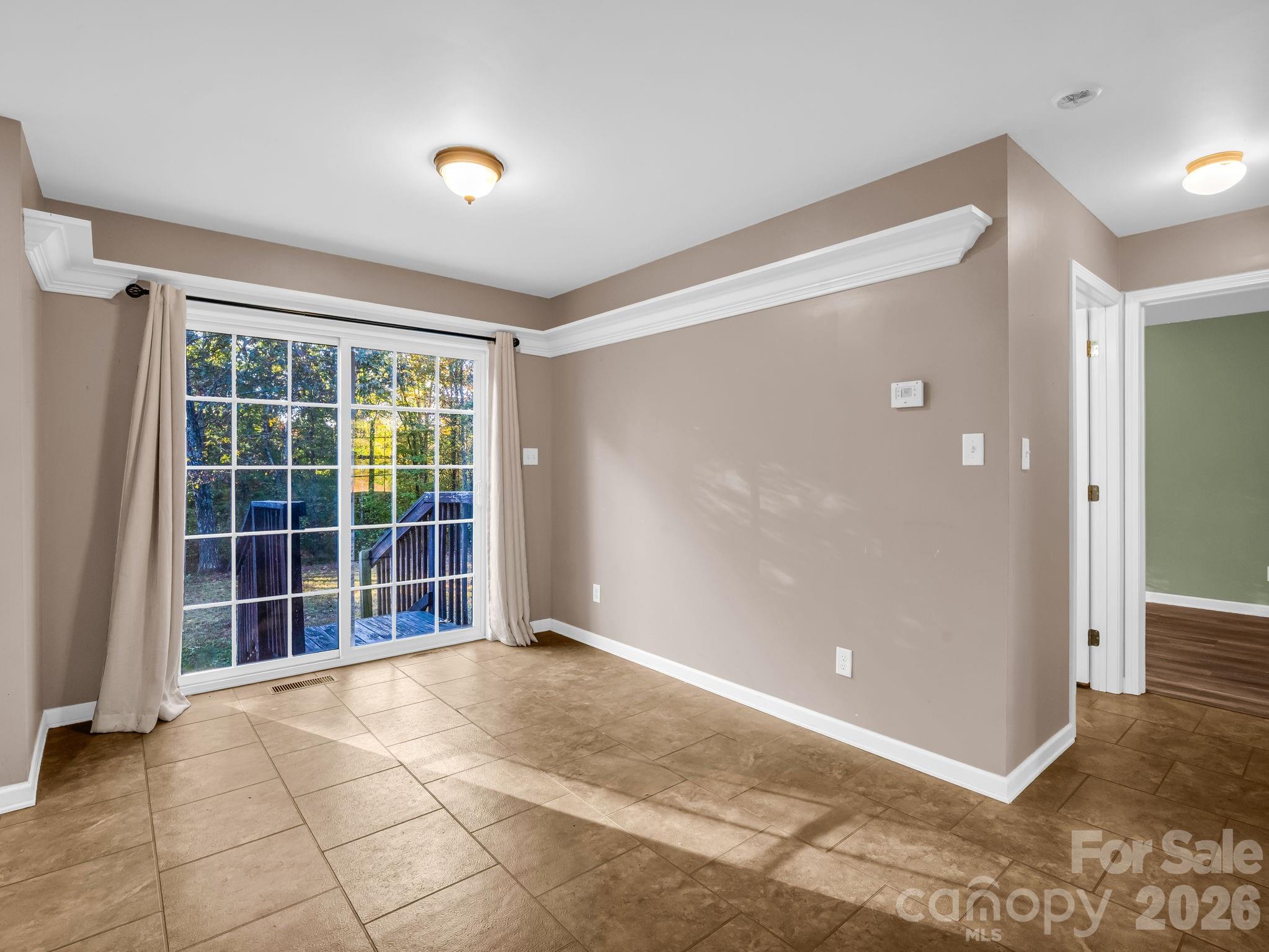 663 Landrum Road Property Photo 5