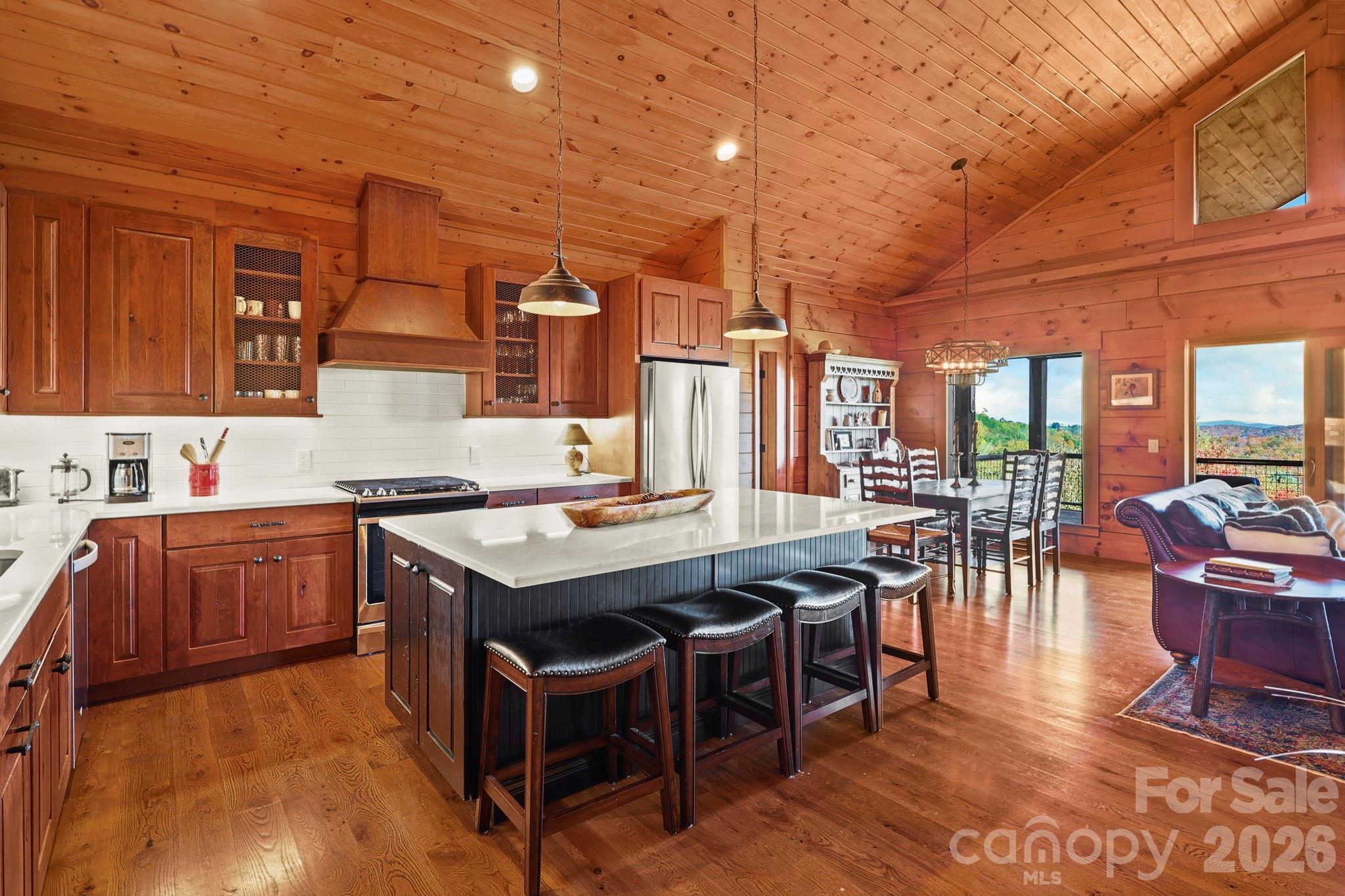 584 Grey Fox Ridge Property Photo 7