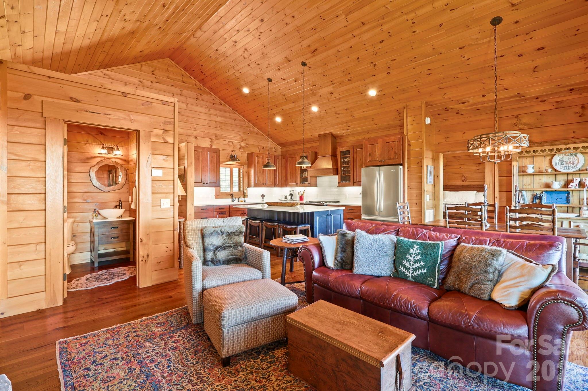 584 Grey Fox Ridge Property Photo 13