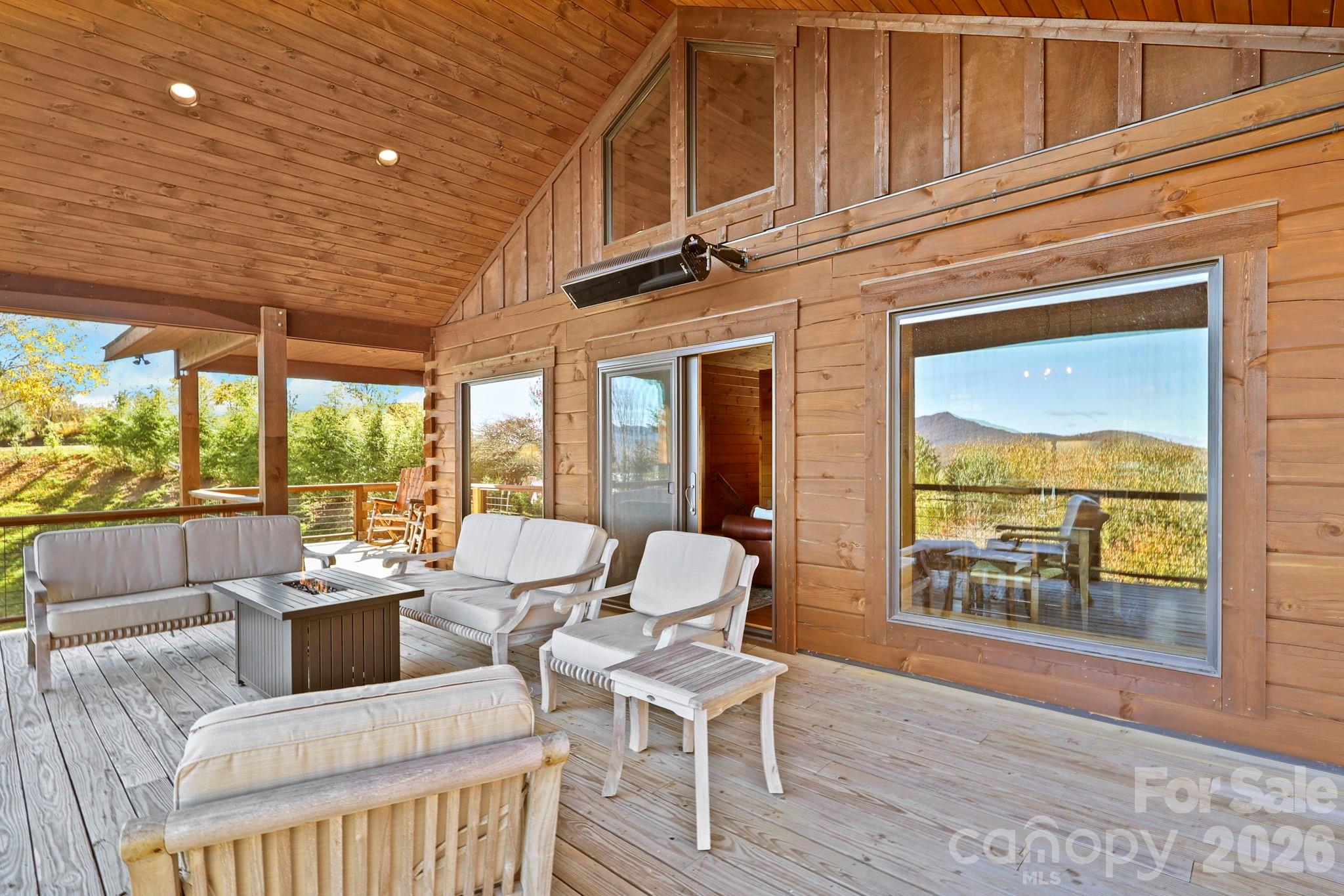 584 Grey Fox Ridge Property Photo 25