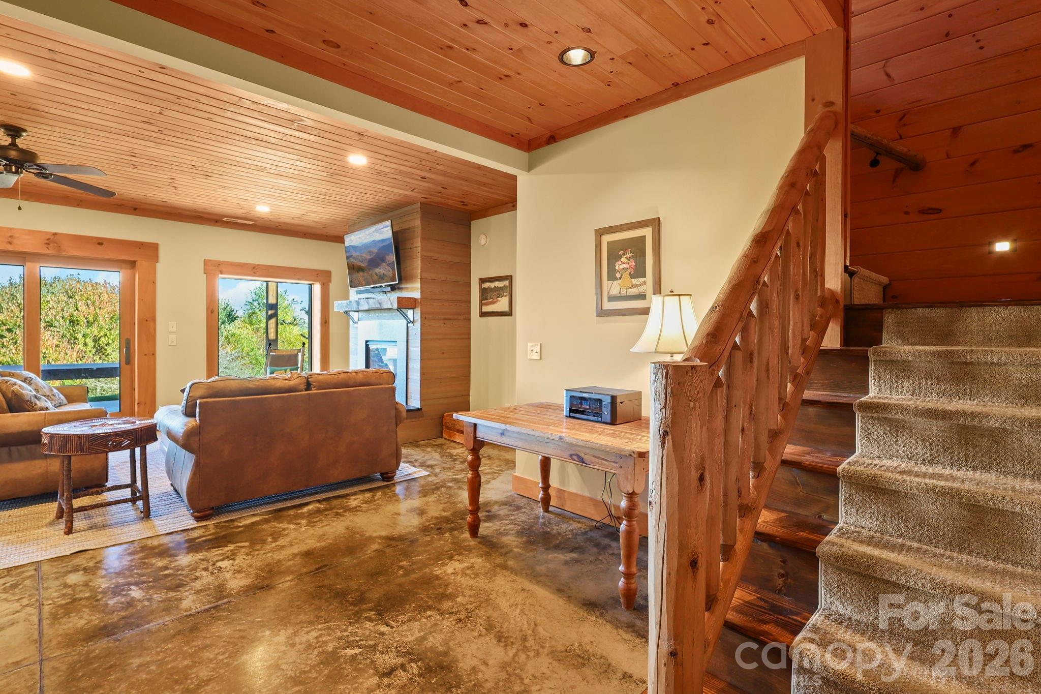 584 Grey Fox Ridge Property Photo 26
