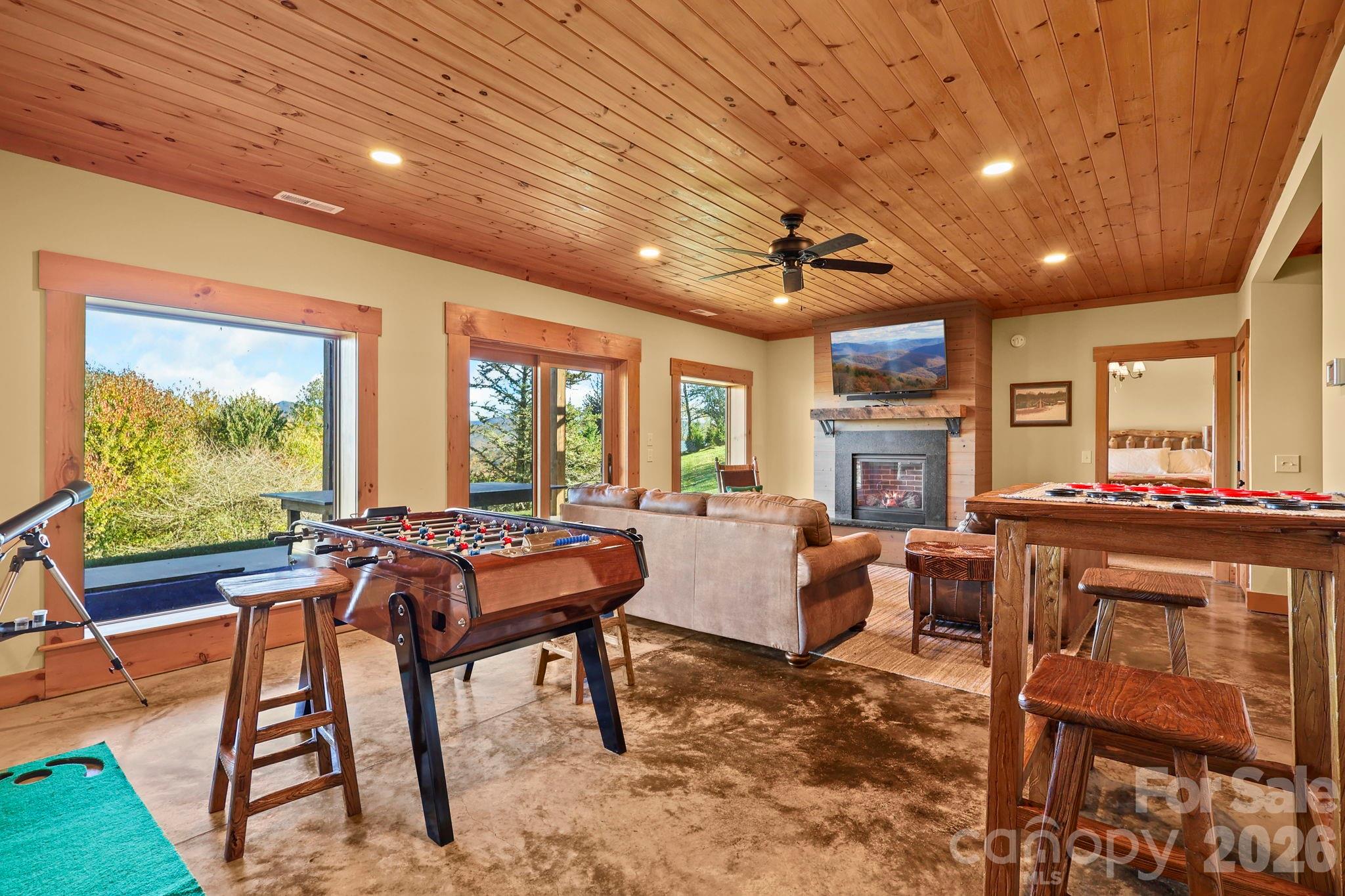 584 Grey Fox Ridge Property Photo 28