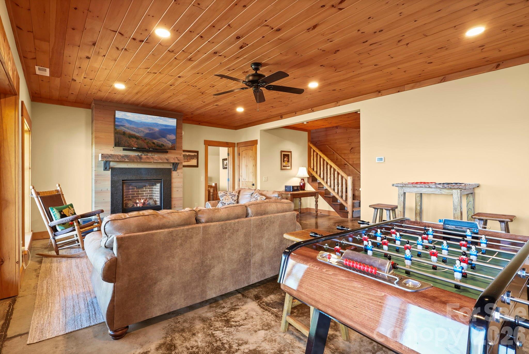 584 Grey Fox Ridge Property Photo 29
