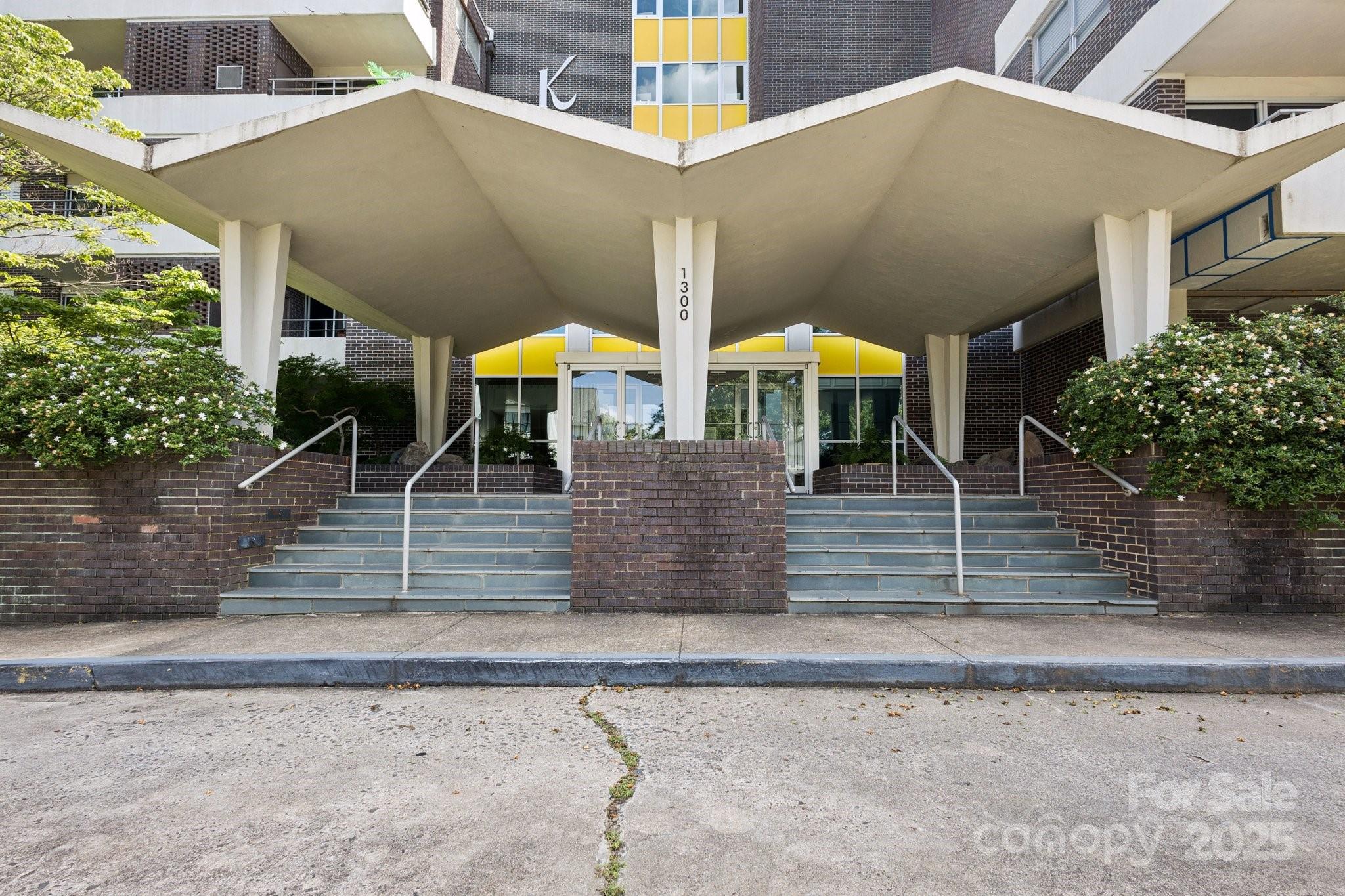 1300 Reece Road 507 Property Photo 3