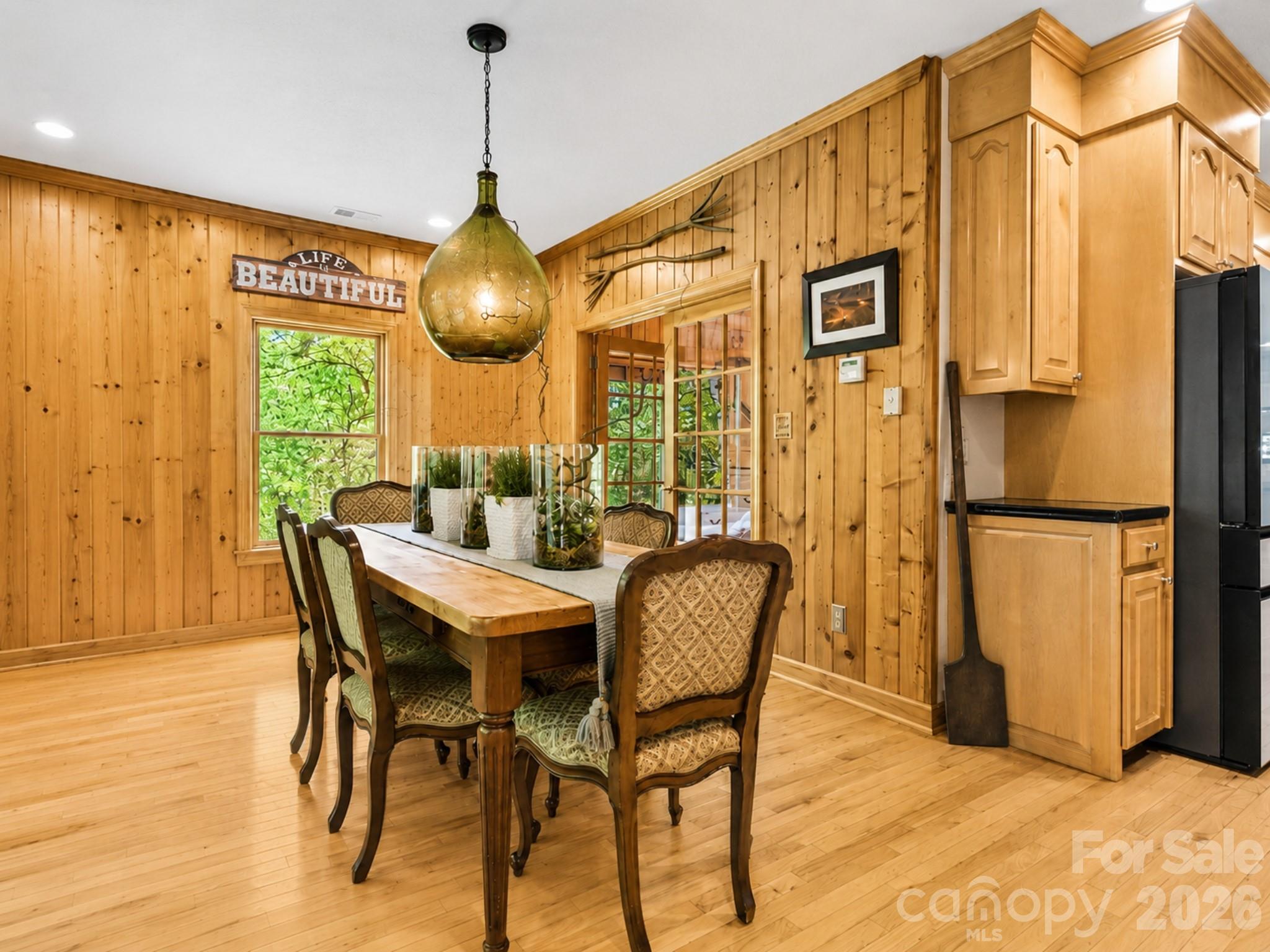 7255 Laurel Hill Drive Property Photo 15