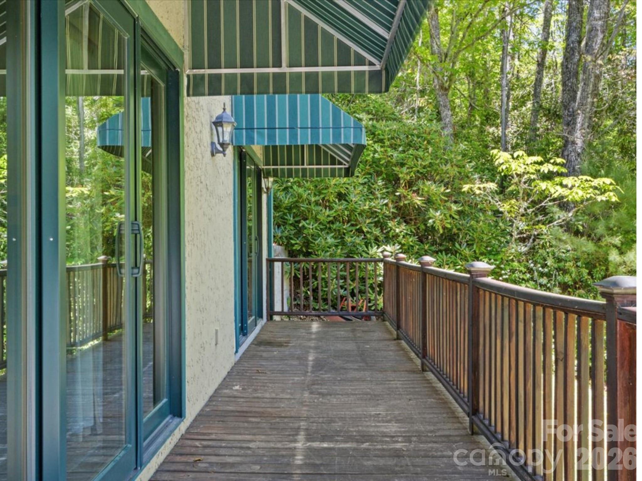 7255 Laurel Hill Drive Property Photo 24