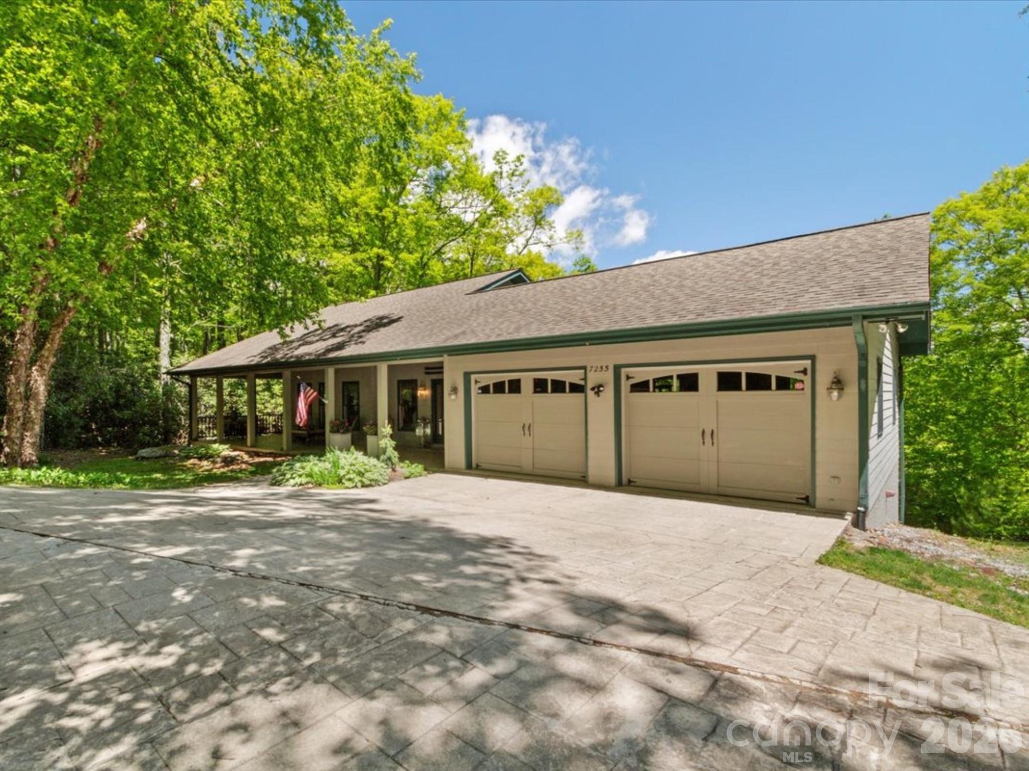 7255 Laurel Hill Drive Property Photo 29
