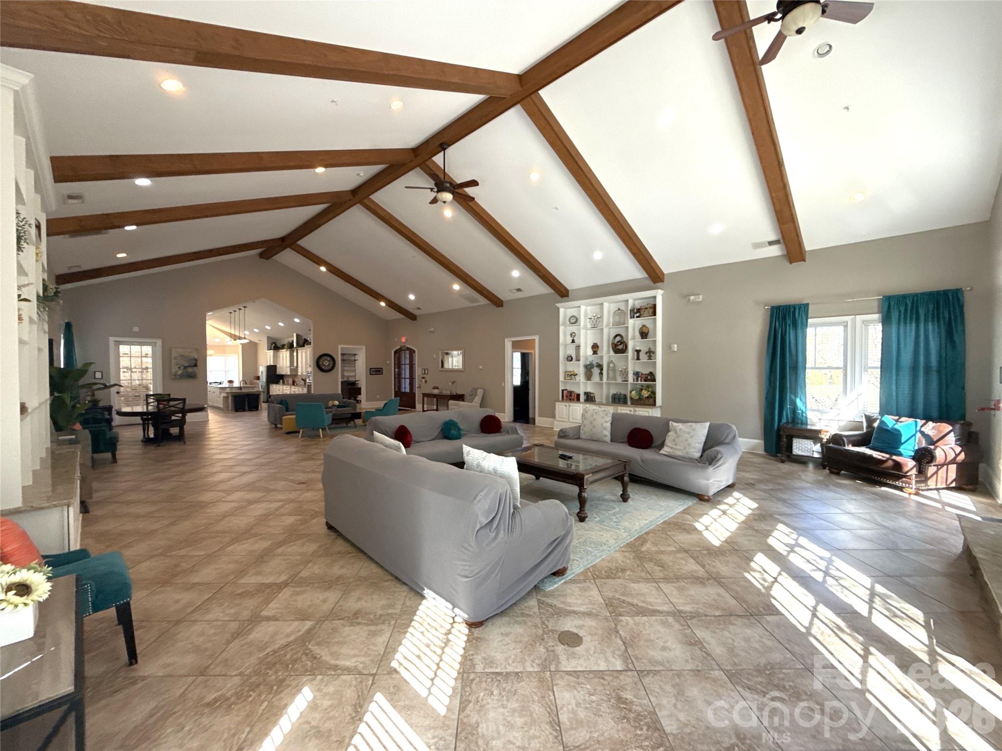 13931 Thompson Road Property Photo 4