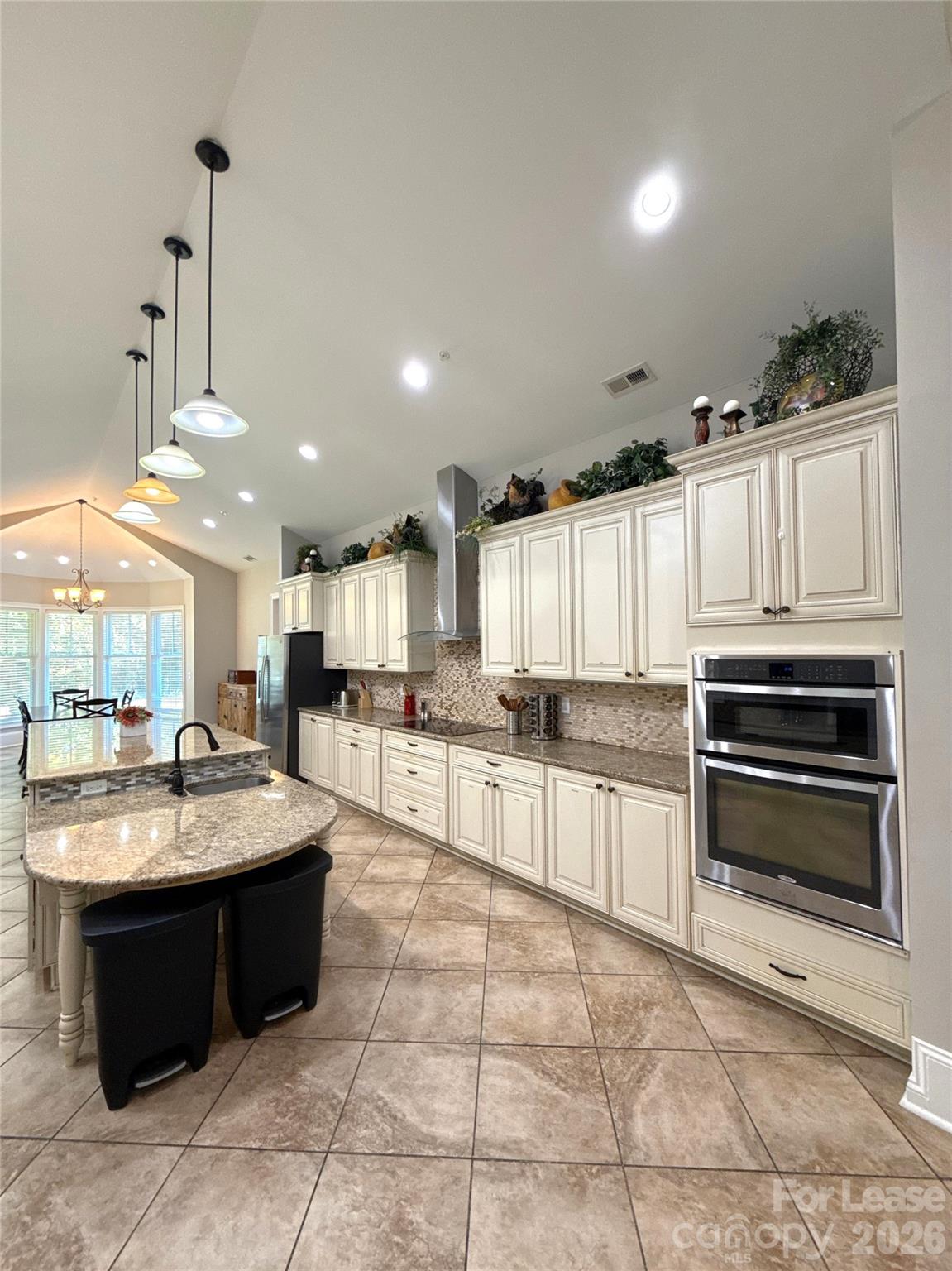 13931 Thompson Road Property Photo 10