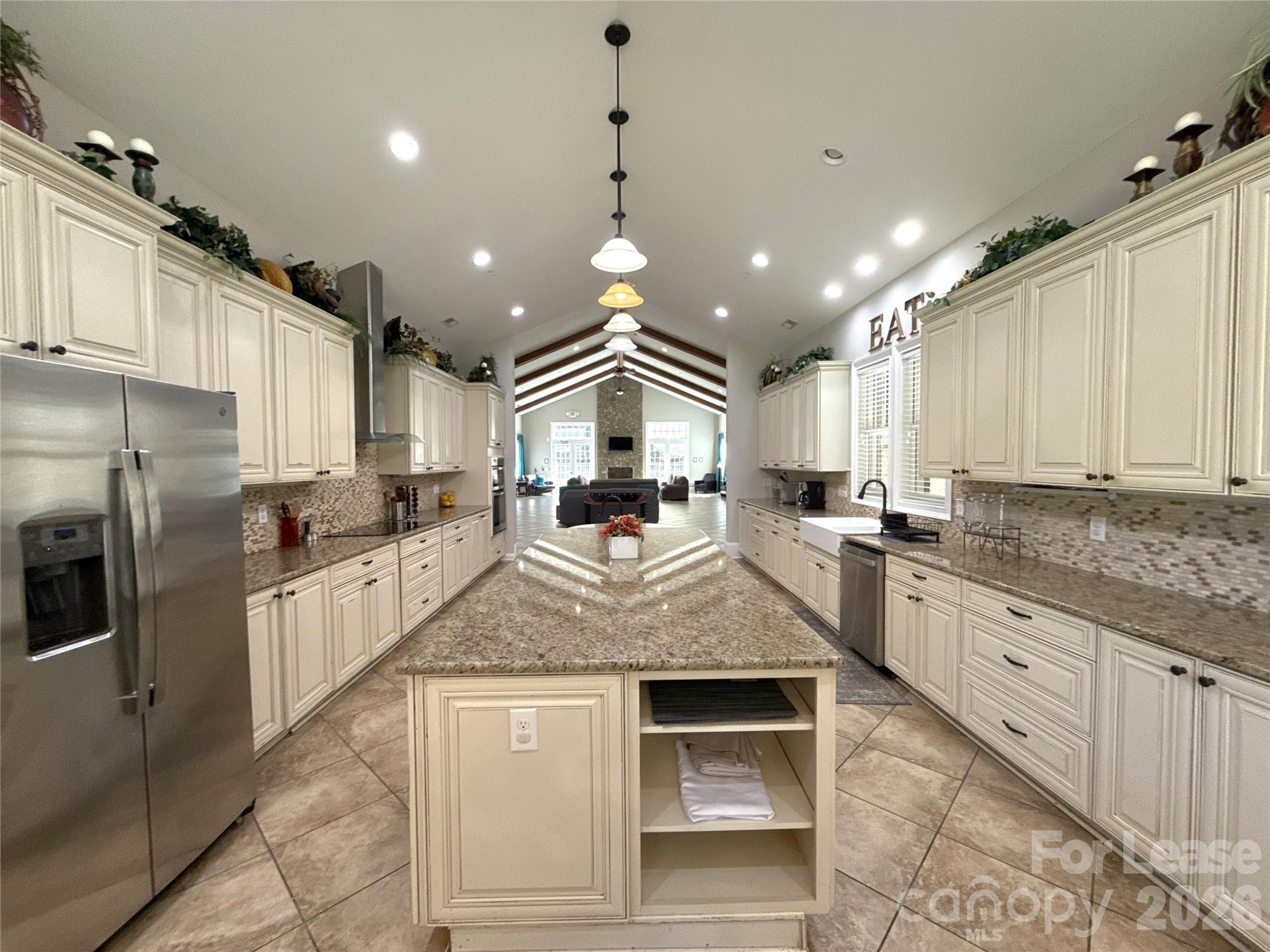 13931 Thompson Road Property Photo 12