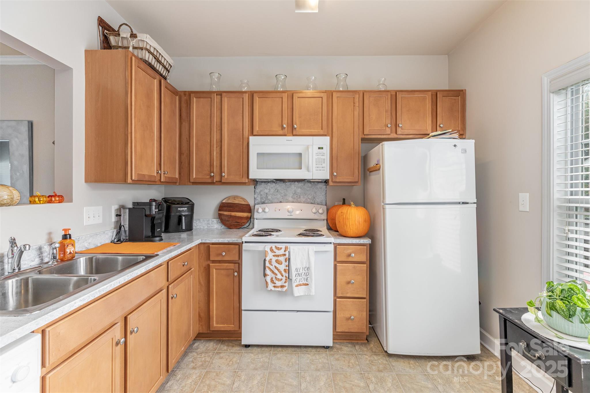 7167 April Mist Trail Property Photo 6