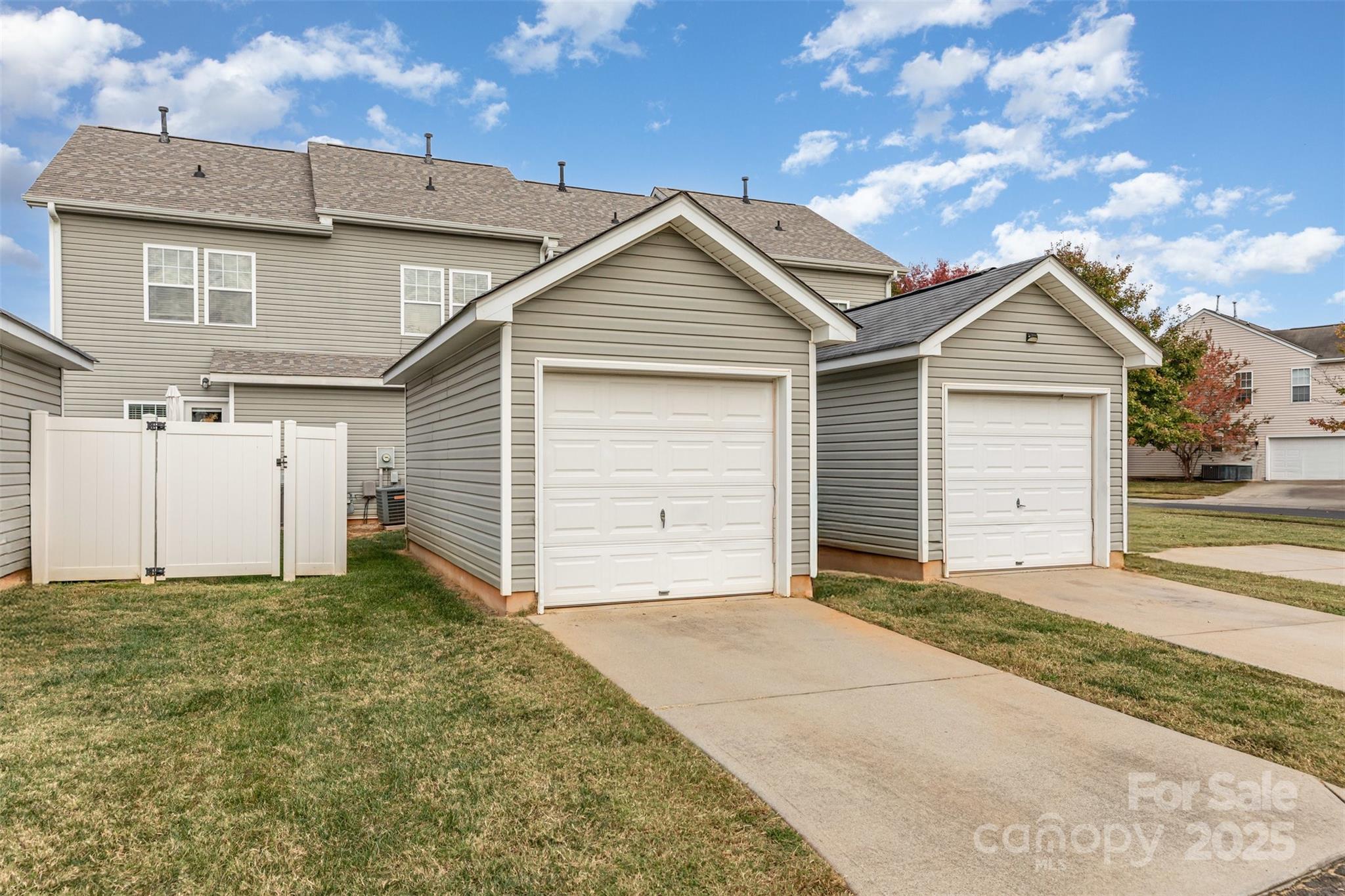 7167 April Mist Trail Property Photo 15