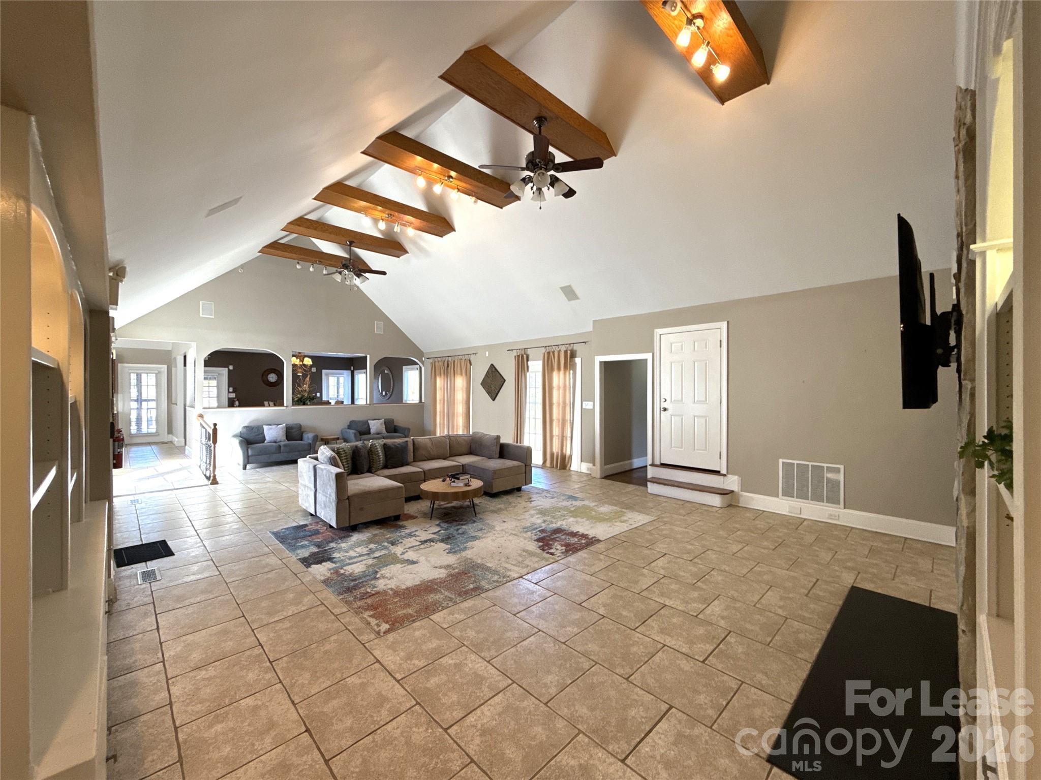14009 Thompson Road Property Photo 2