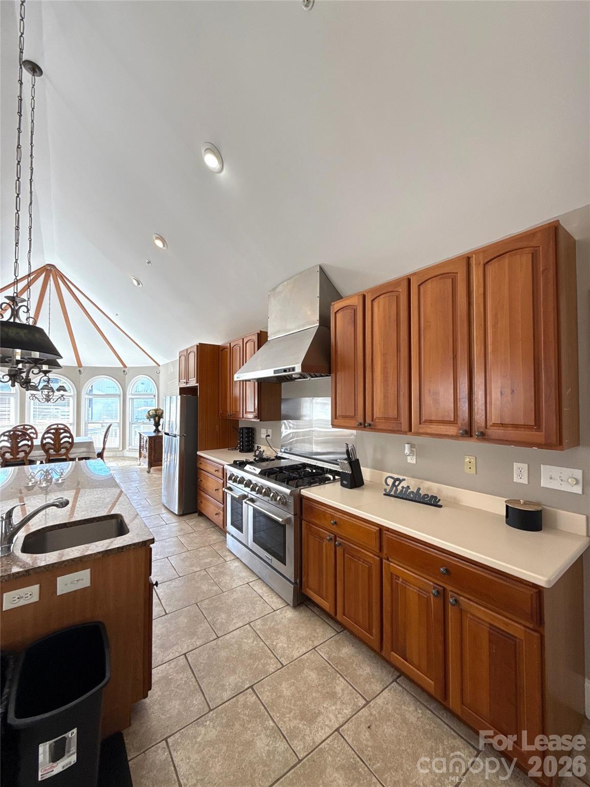 14009 Thompson Road Property Photo 9