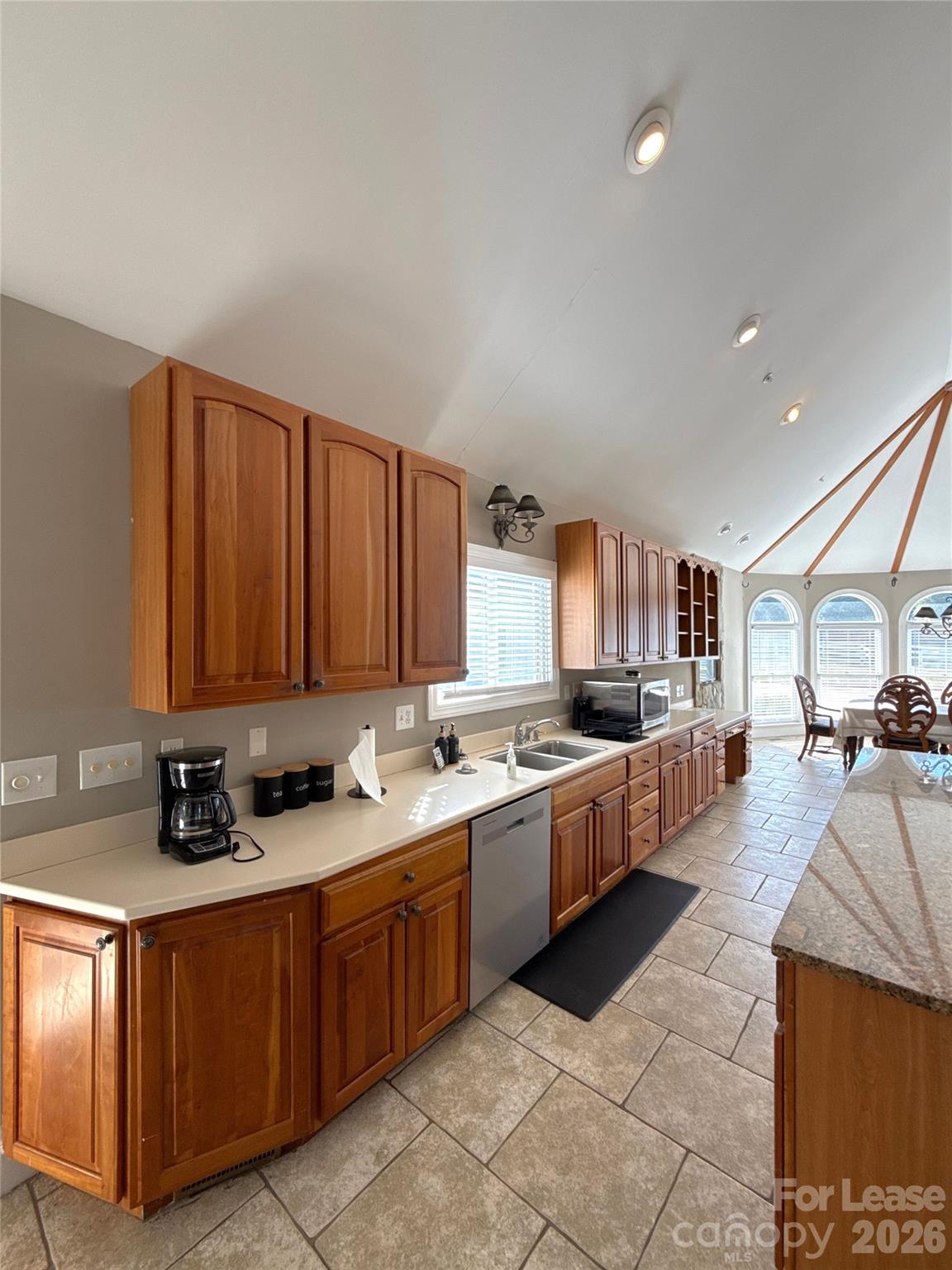 14009 Thompson Road Property Photo 10
