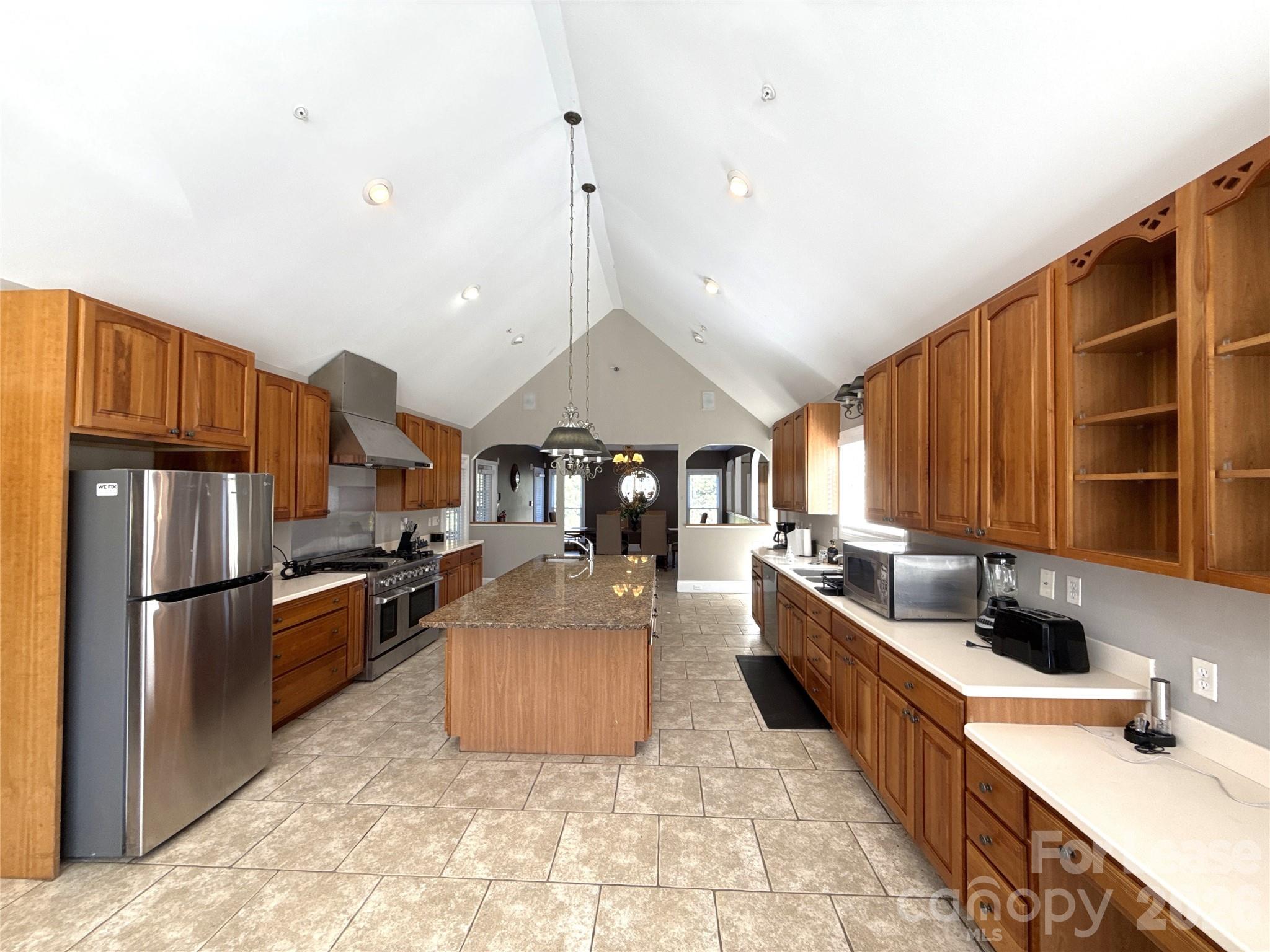 14009 Thompson Road Property Photo 11