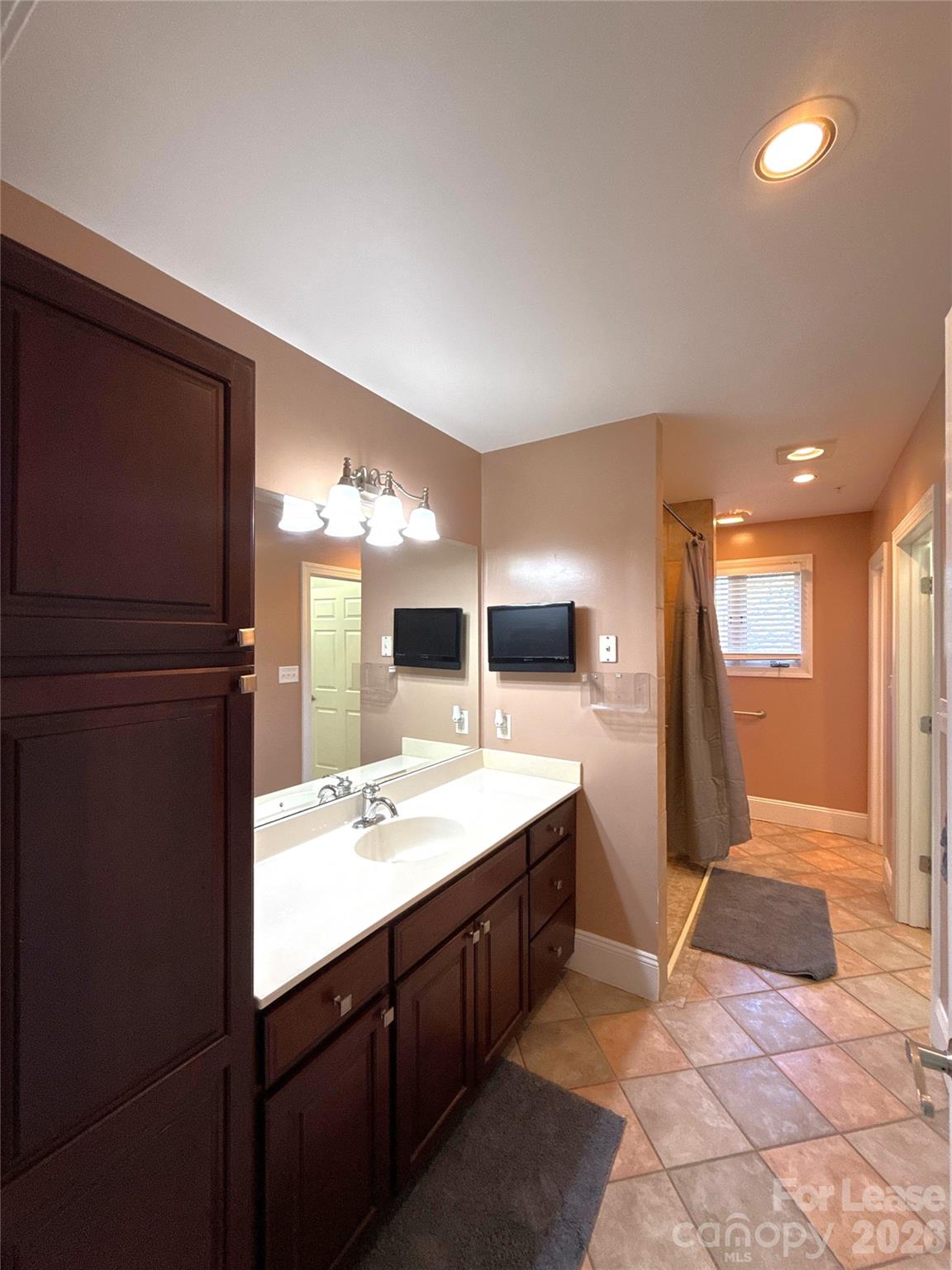 14009 Thompson Road Property Photo 35