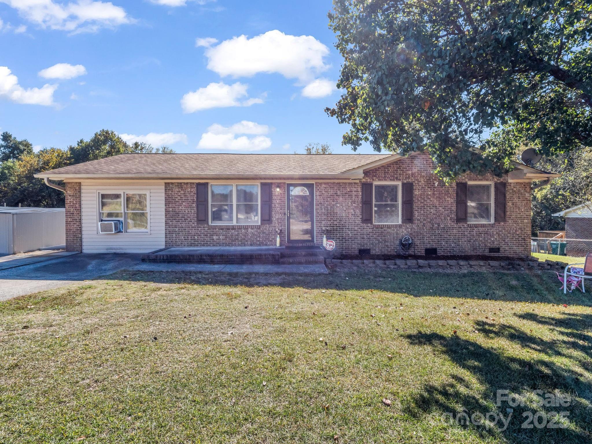 301 Coach Hill Drive Property Photo 1