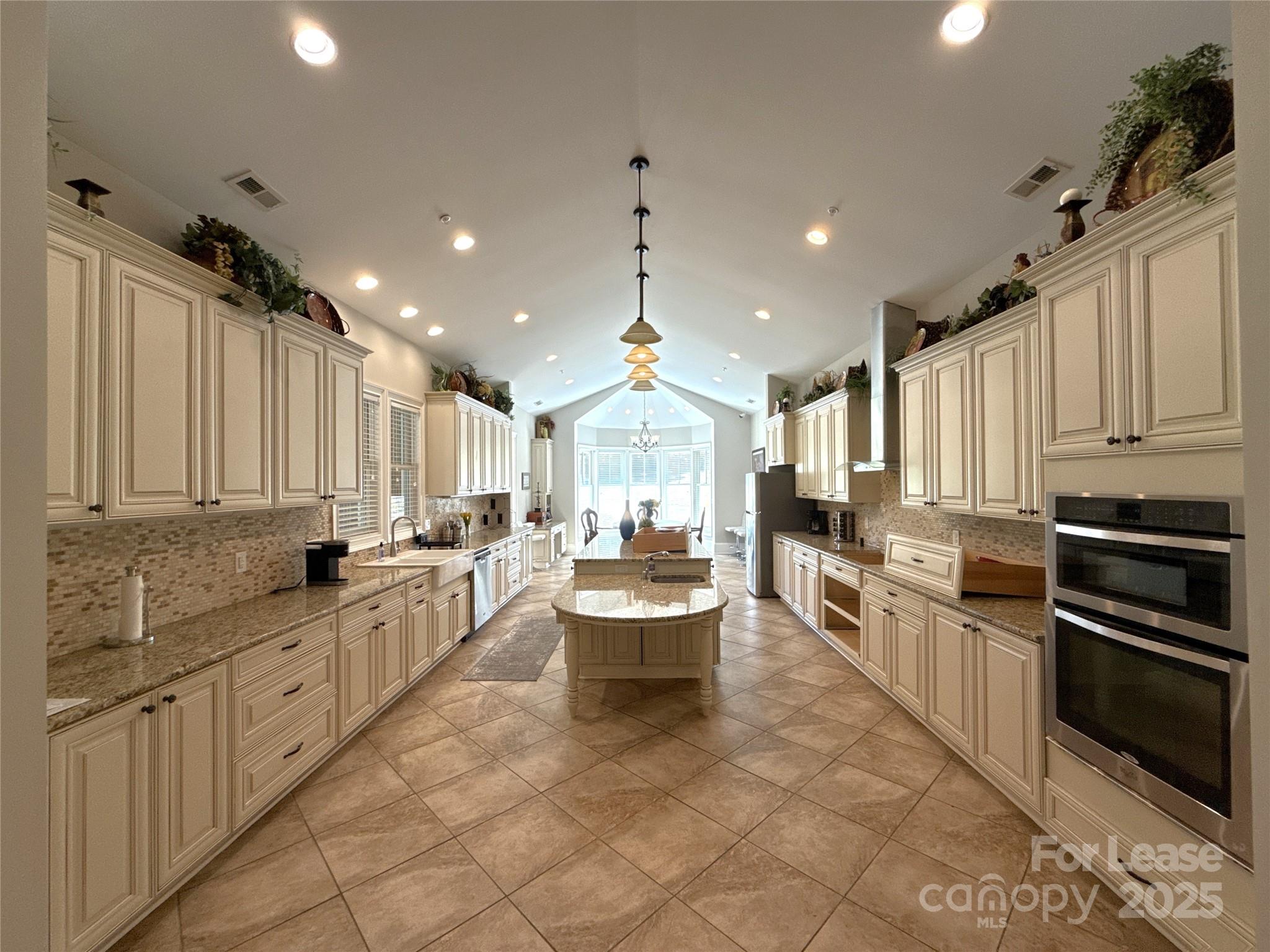 14019 Thompson Road Property Photo 11