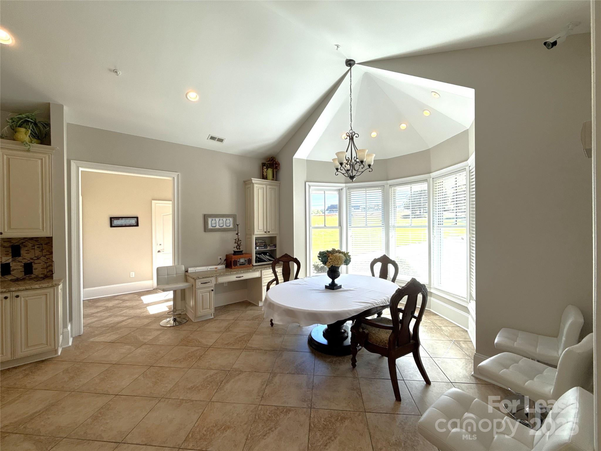 14019 Thompson Road Property Photo 14