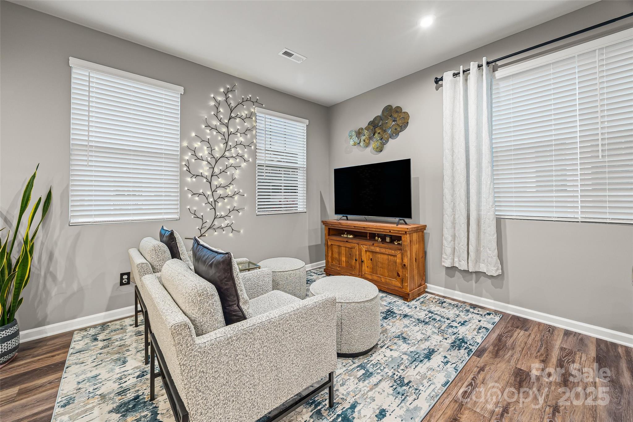 185 Marron Drive Property Photo 12