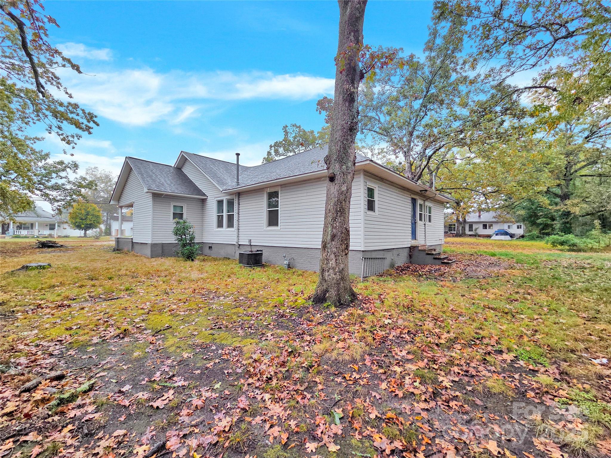 1241 S Lafayette Street Property Photo 28