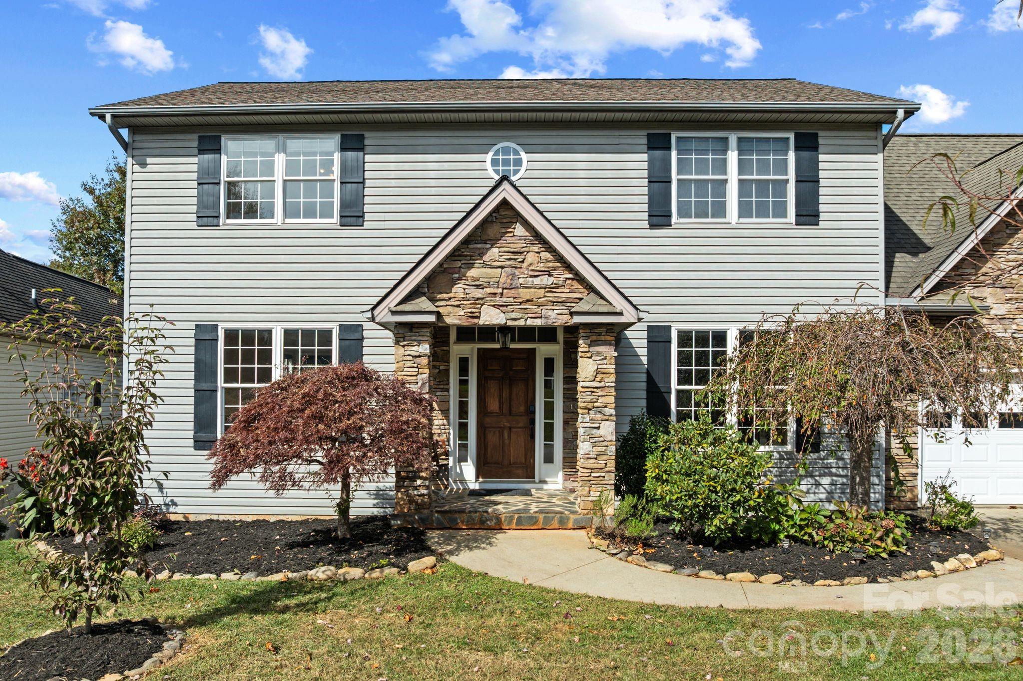 224 Rivercrest Boulevard Property Photo 3