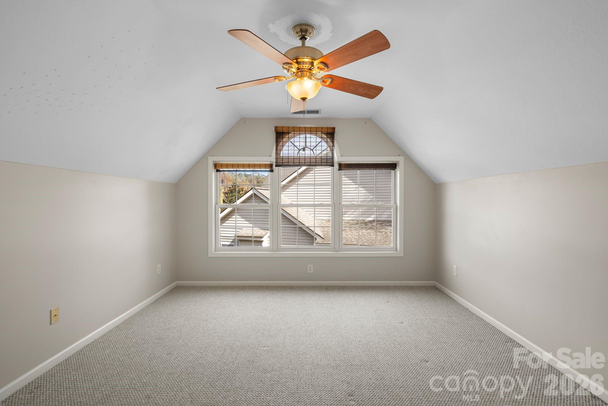 224 Rivercrest Boulevard Property Photo 32