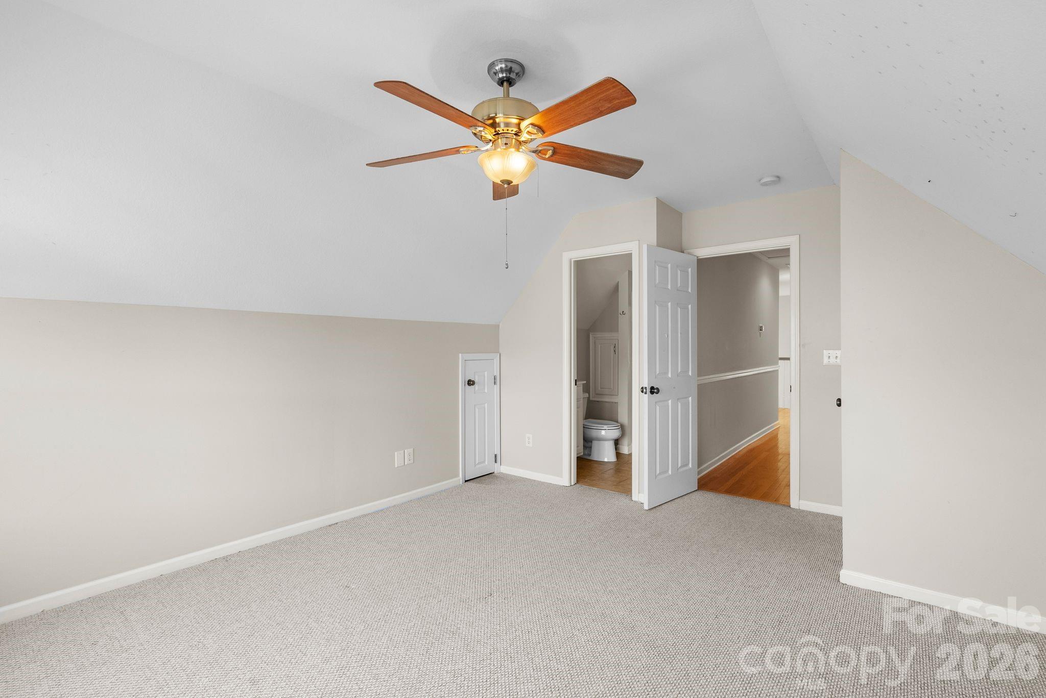 224 Rivercrest Boulevard Property Photo 33
