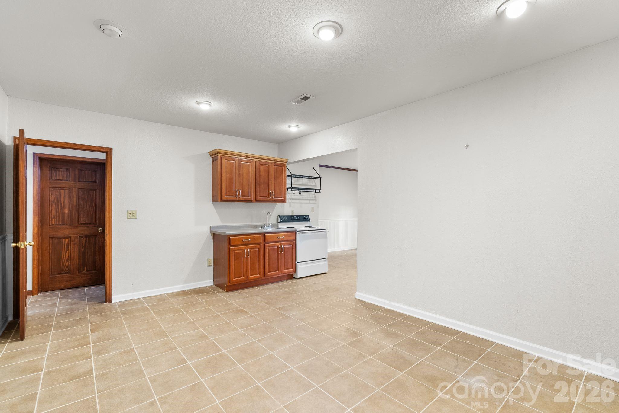 224 Rivercrest Boulevard Property Photo 36