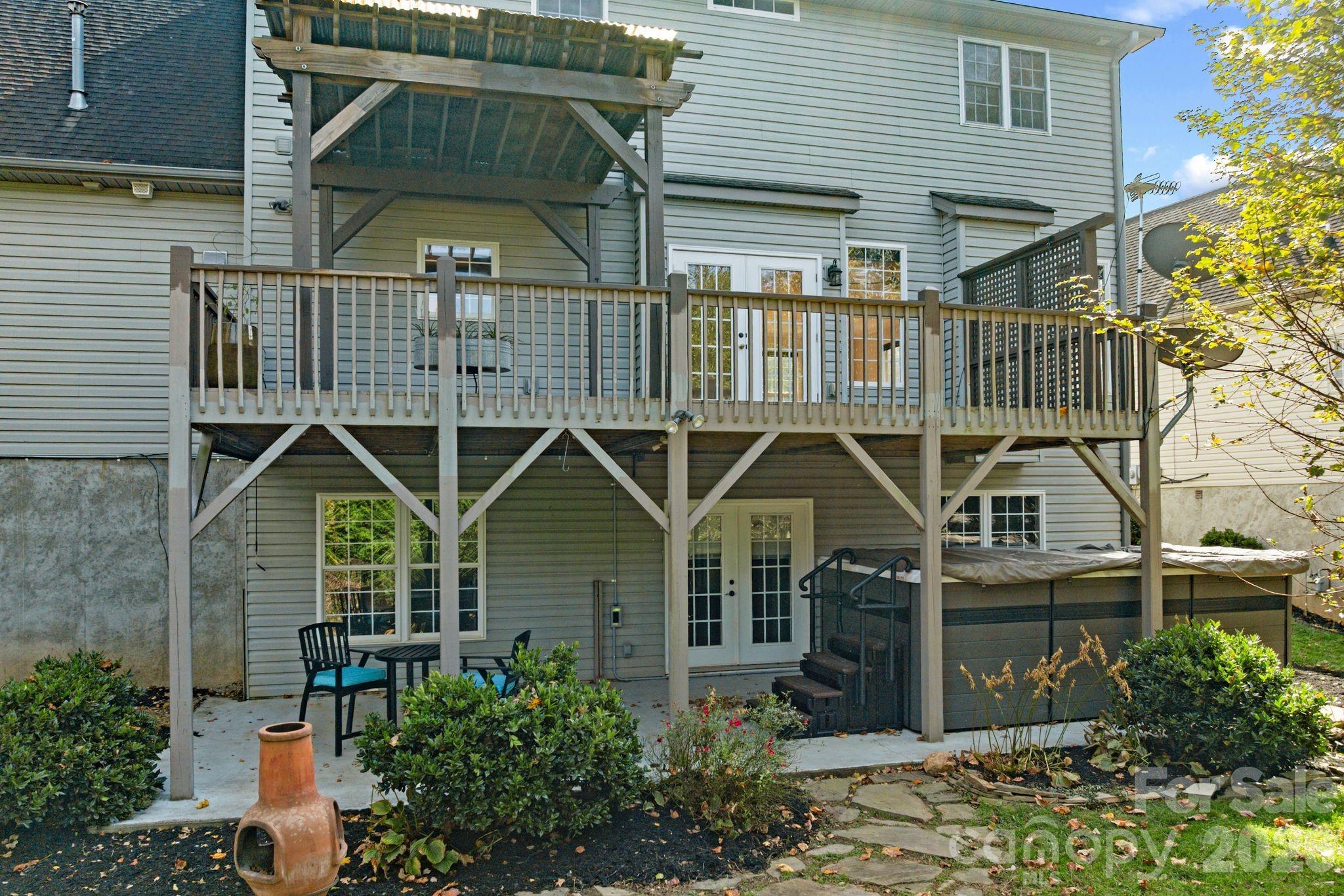 224 Rivercrest Boulevard Property Photo 44