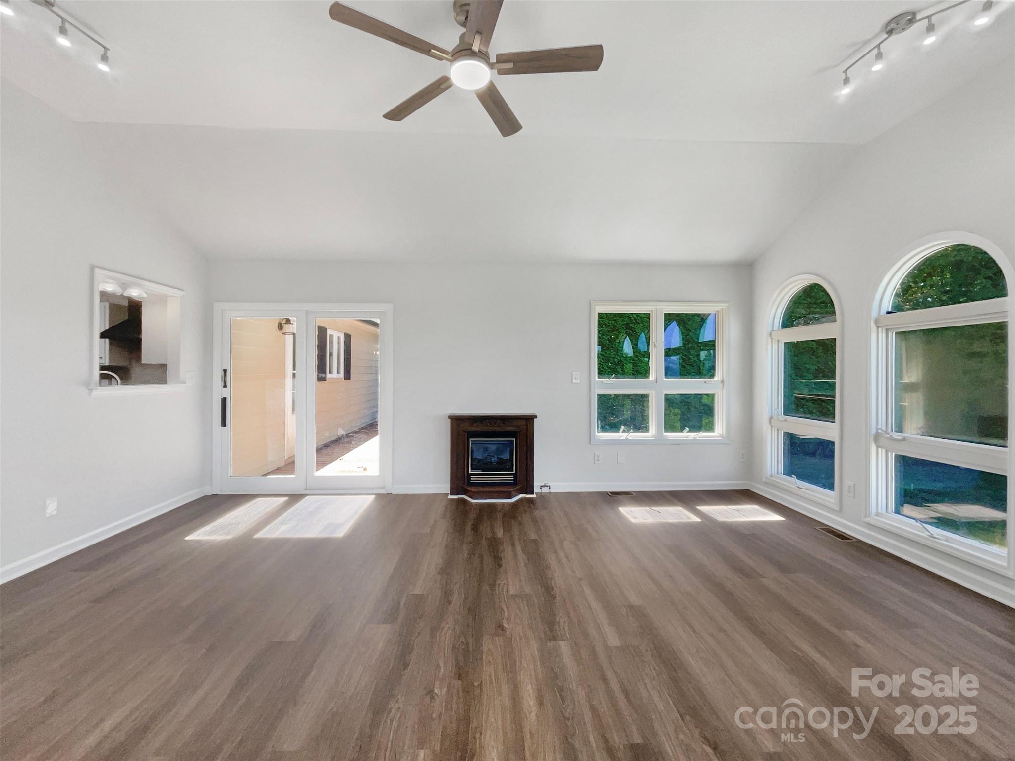 130 Boulder Drive Property Photo 5