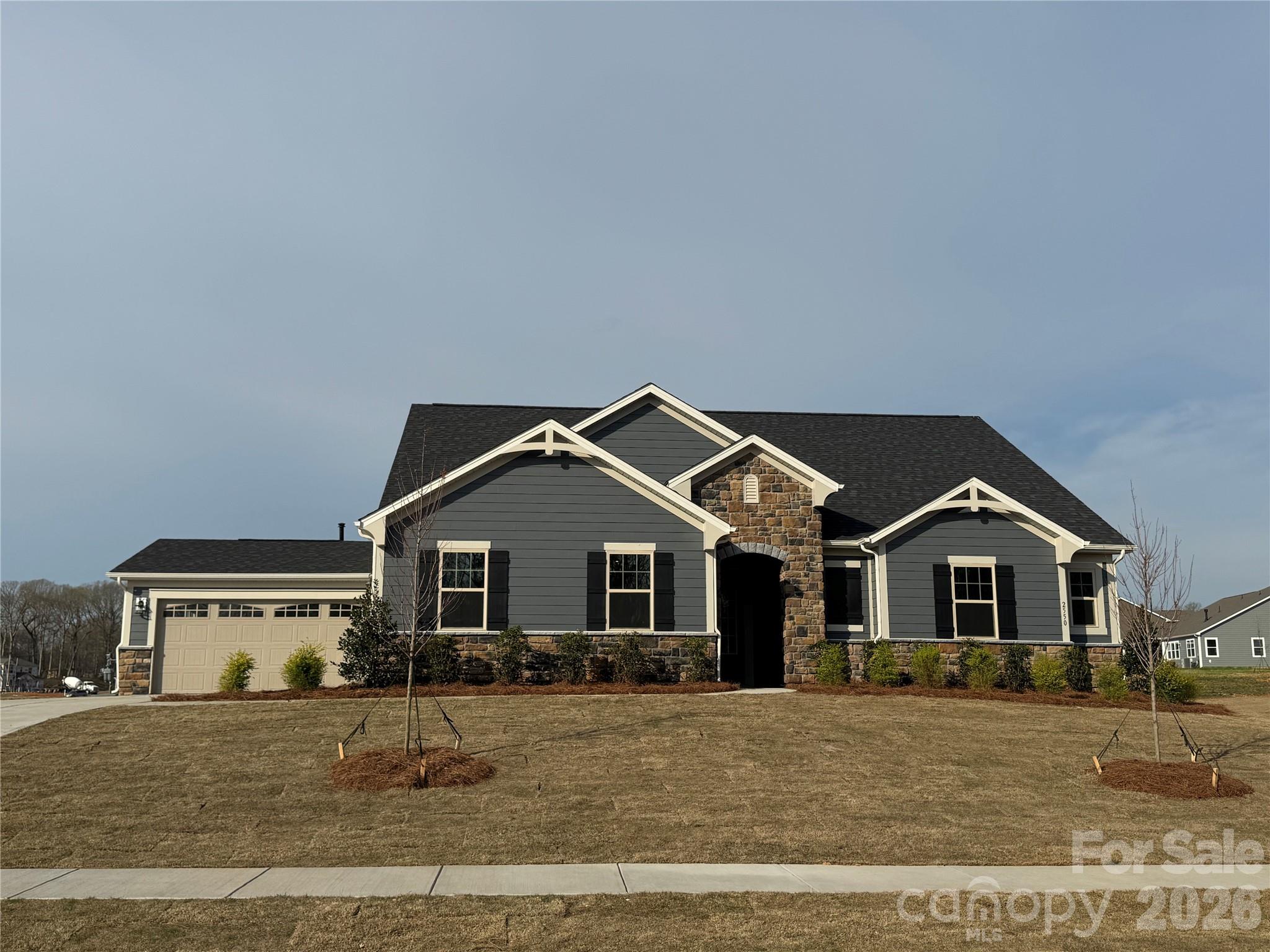 2550 Mabel Lane Property Photo 7