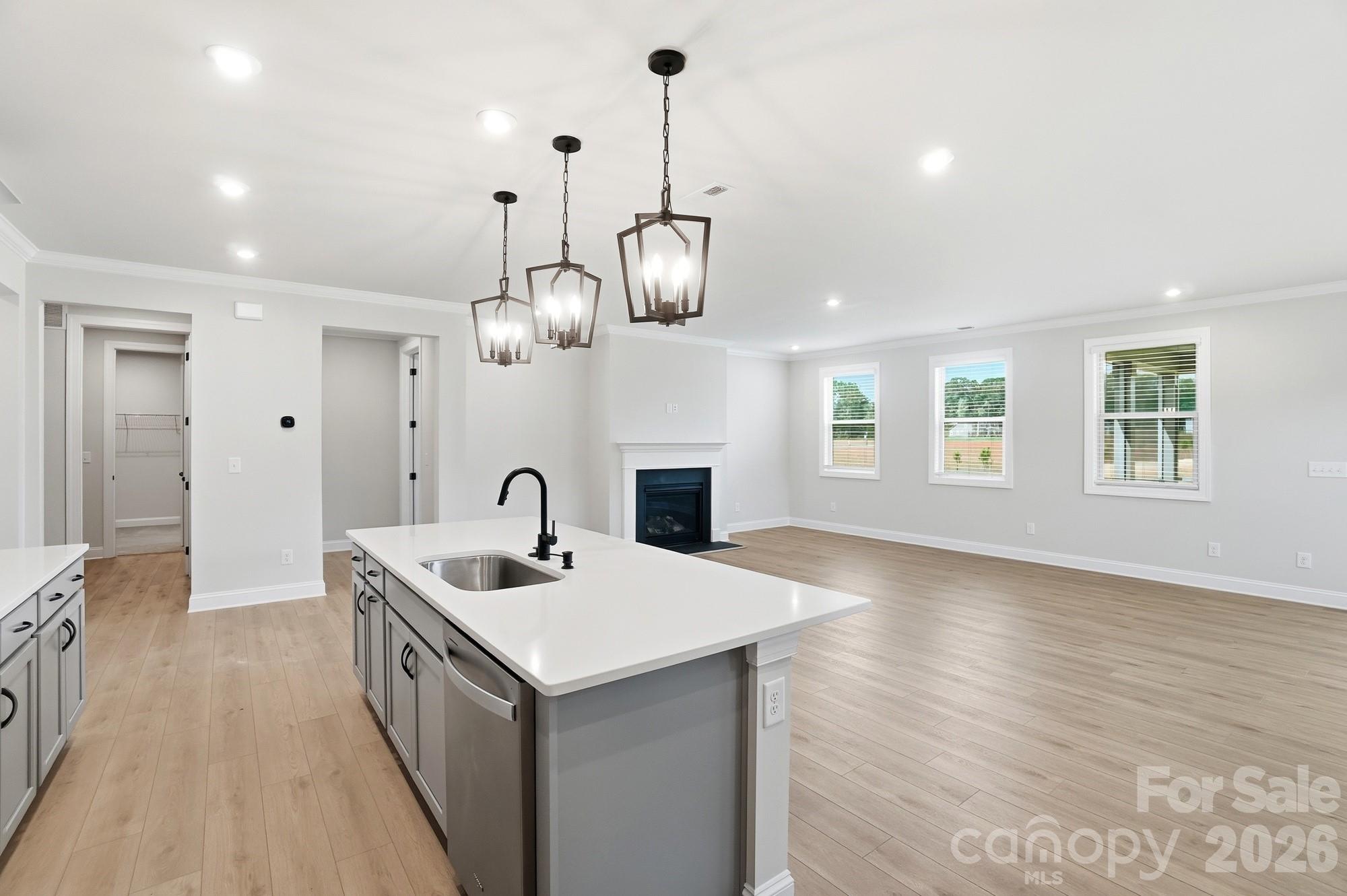 2550 Mabel Lane Property Photo 10