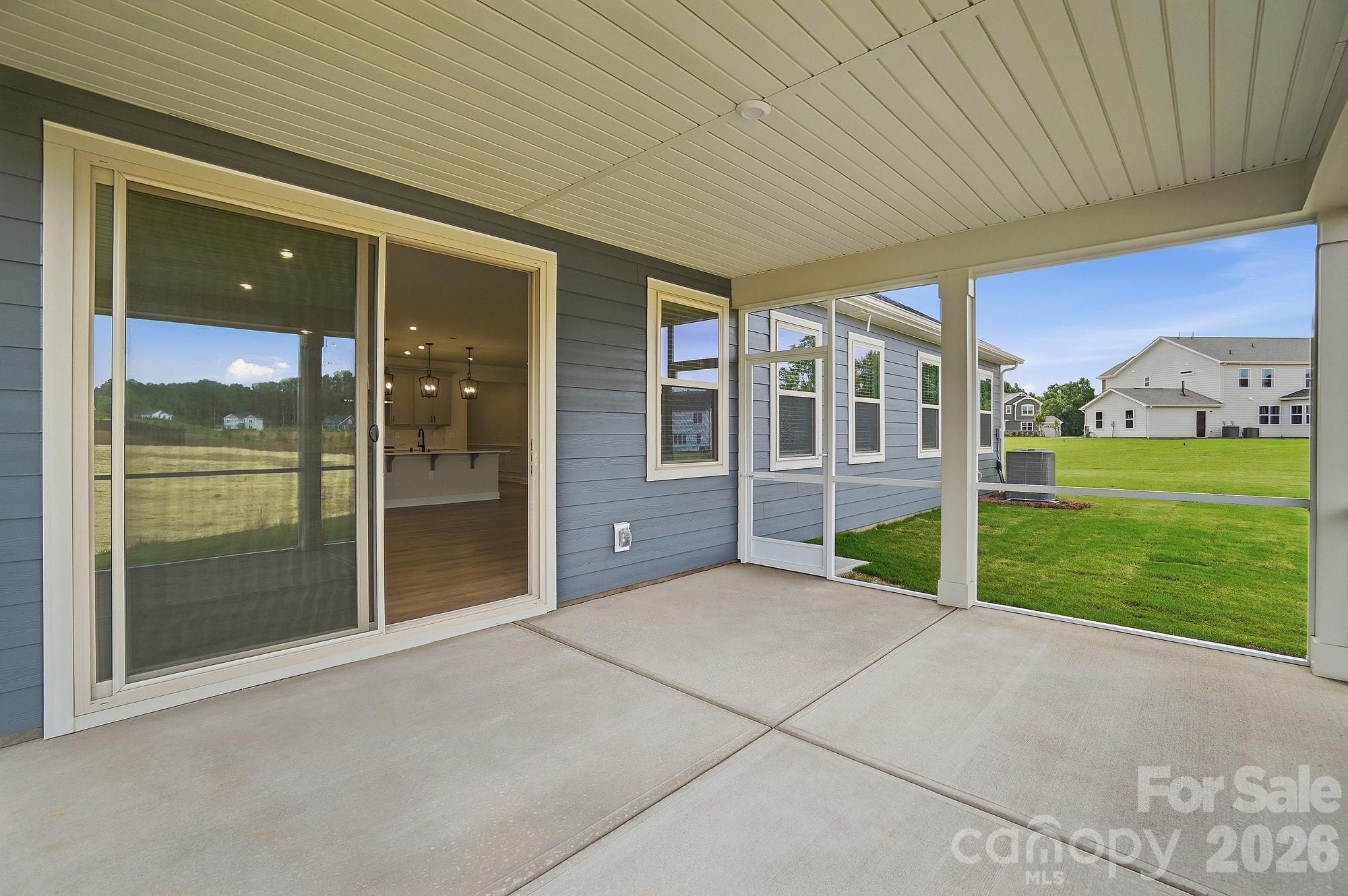 2550 Mabel Lane Property Photo 24