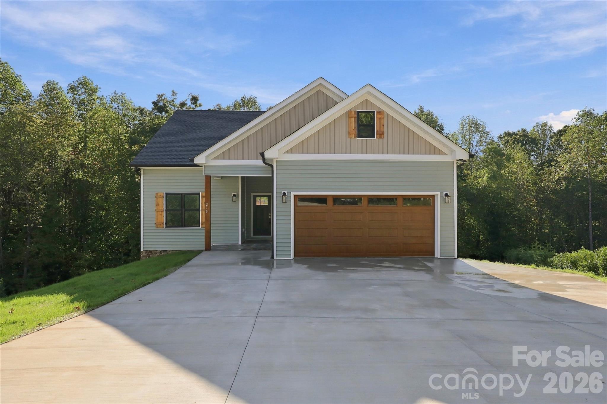 210 Joy-lynne Court Property Photo 2